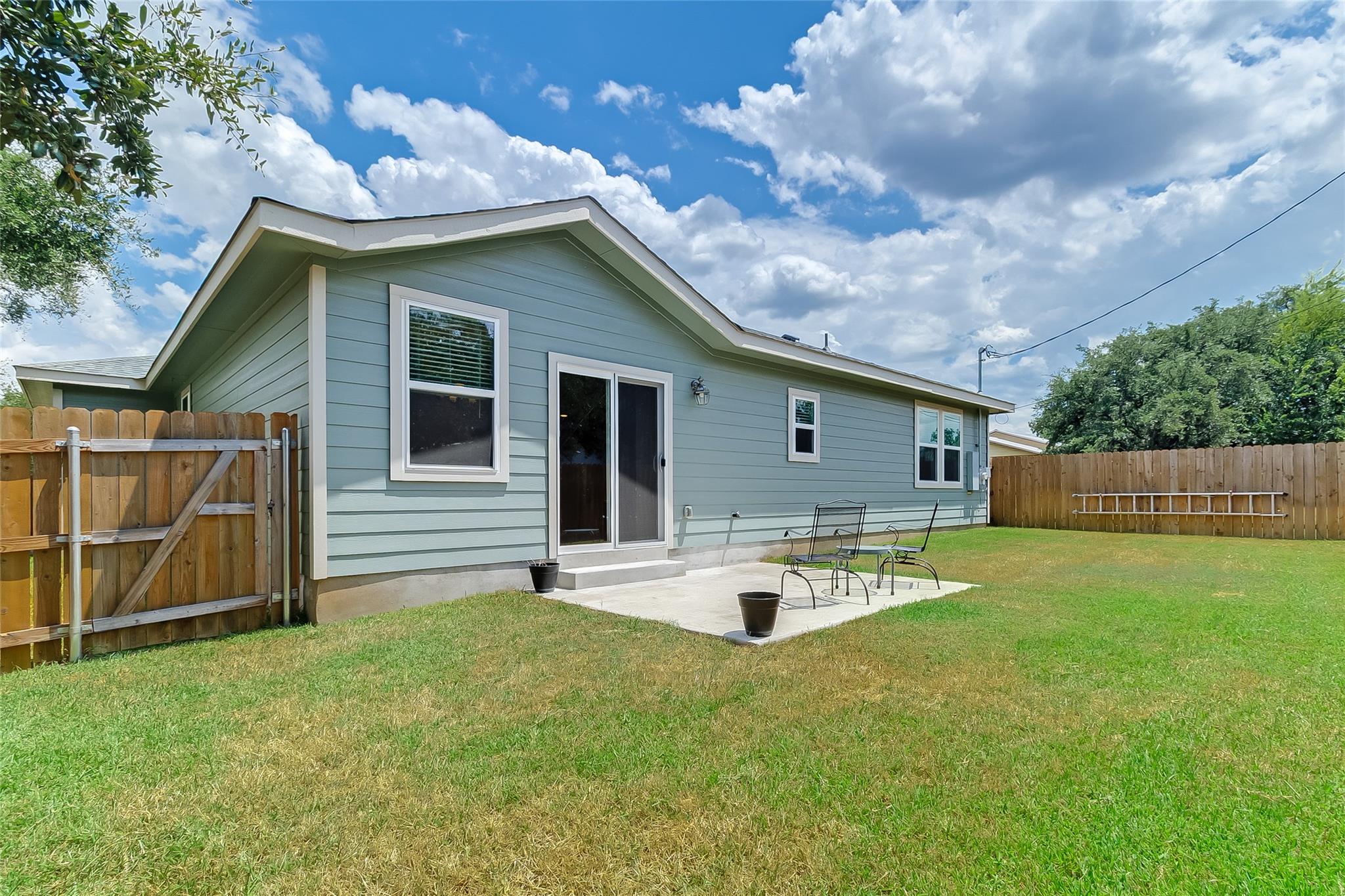 3625 Sagebrush Trl, Kingsland, TX 78639