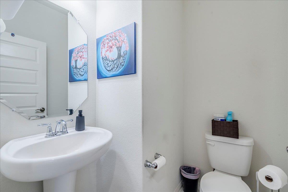 279 Beechnut Dr, Buda, TX 78610