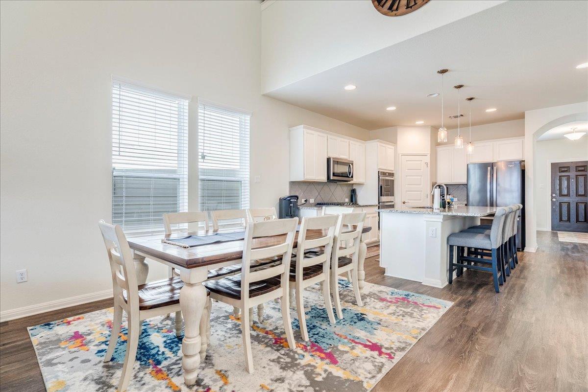 279 Beechnut Dr, Buda, TX 78610