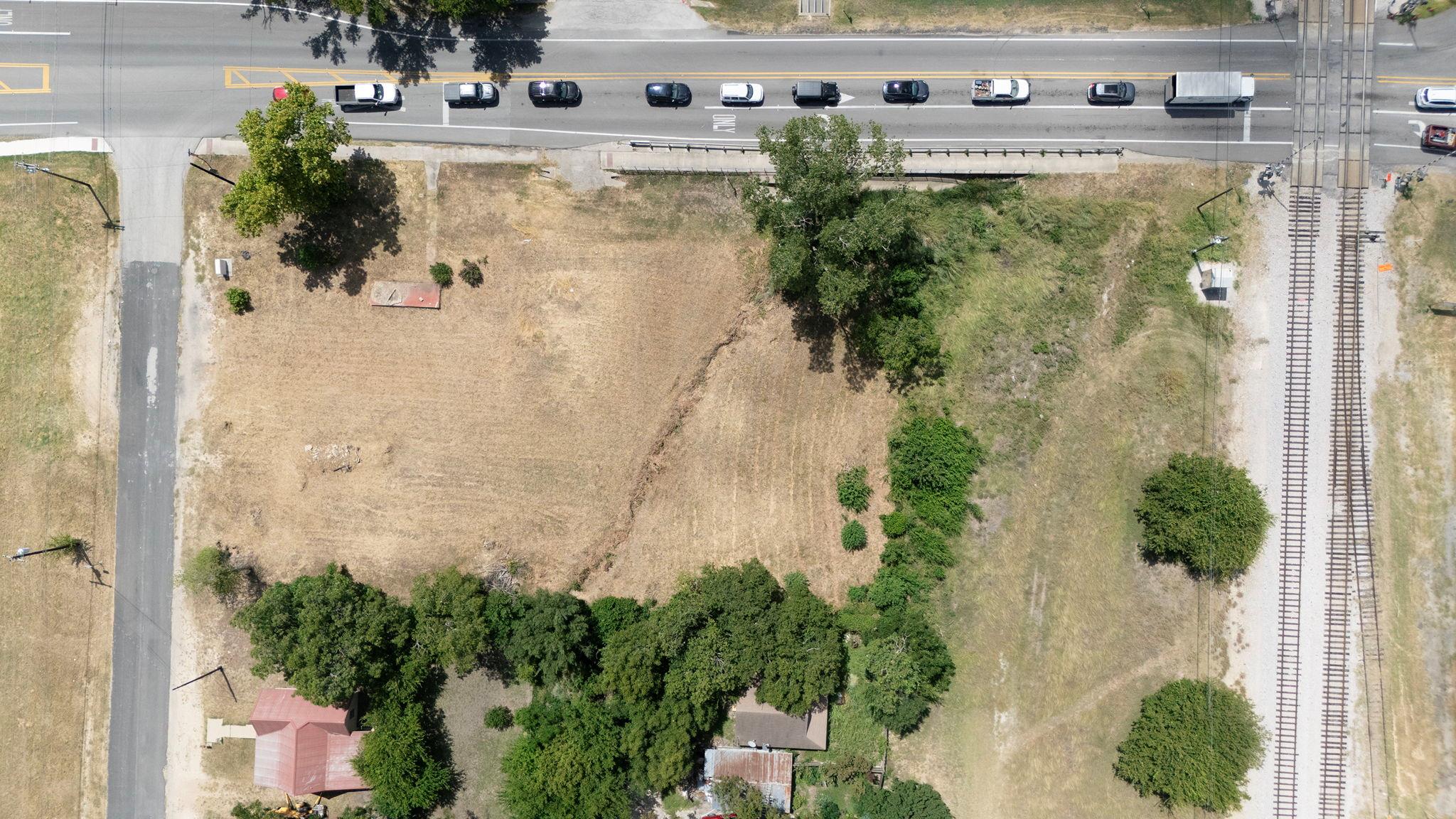 101 E South St, Leander, TX 78641