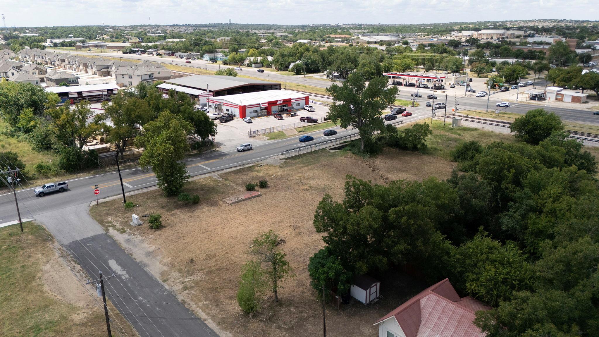 101 E South St, Leander, TX 78641