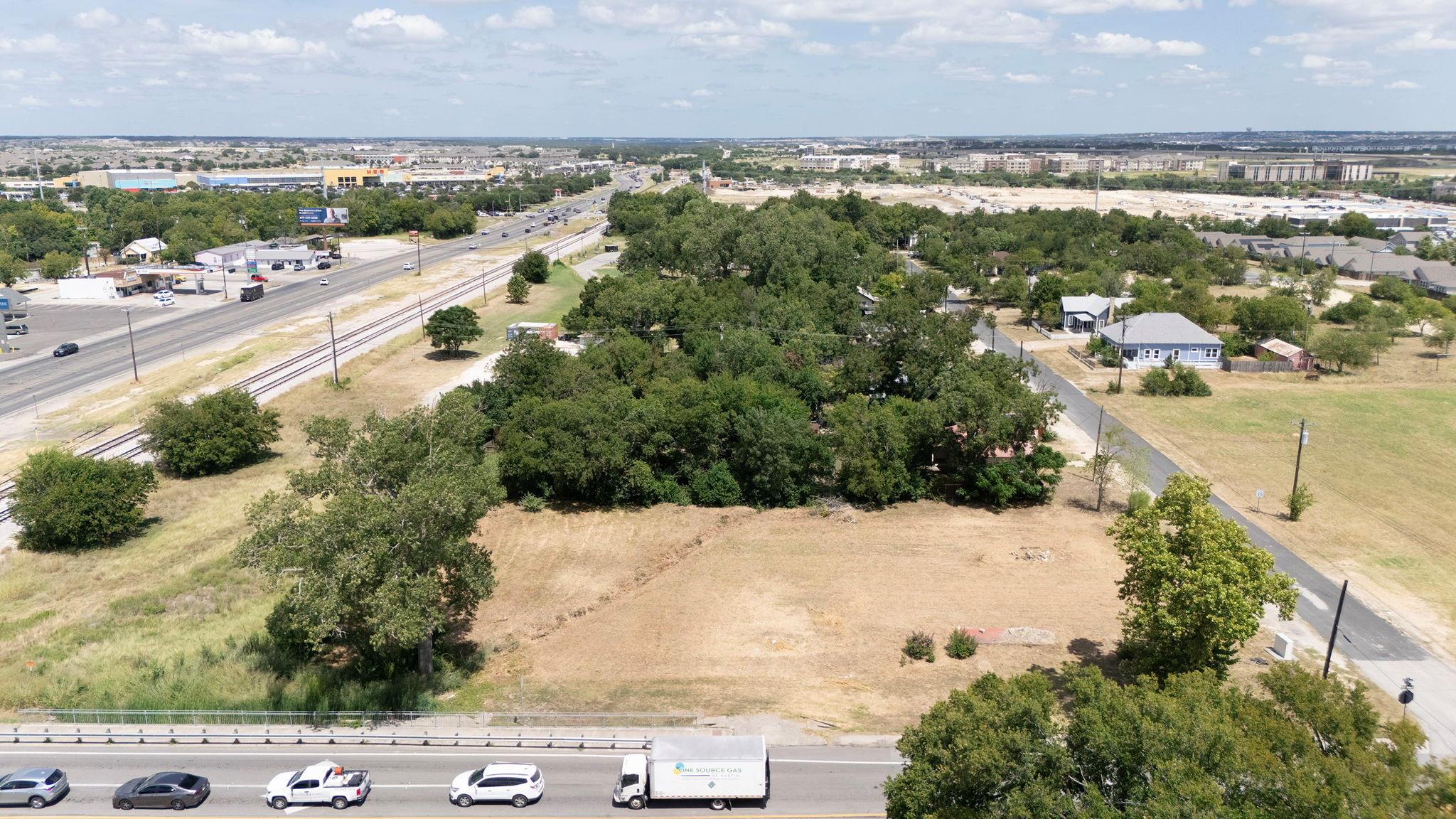 101 E South St, Leander, TX 78641