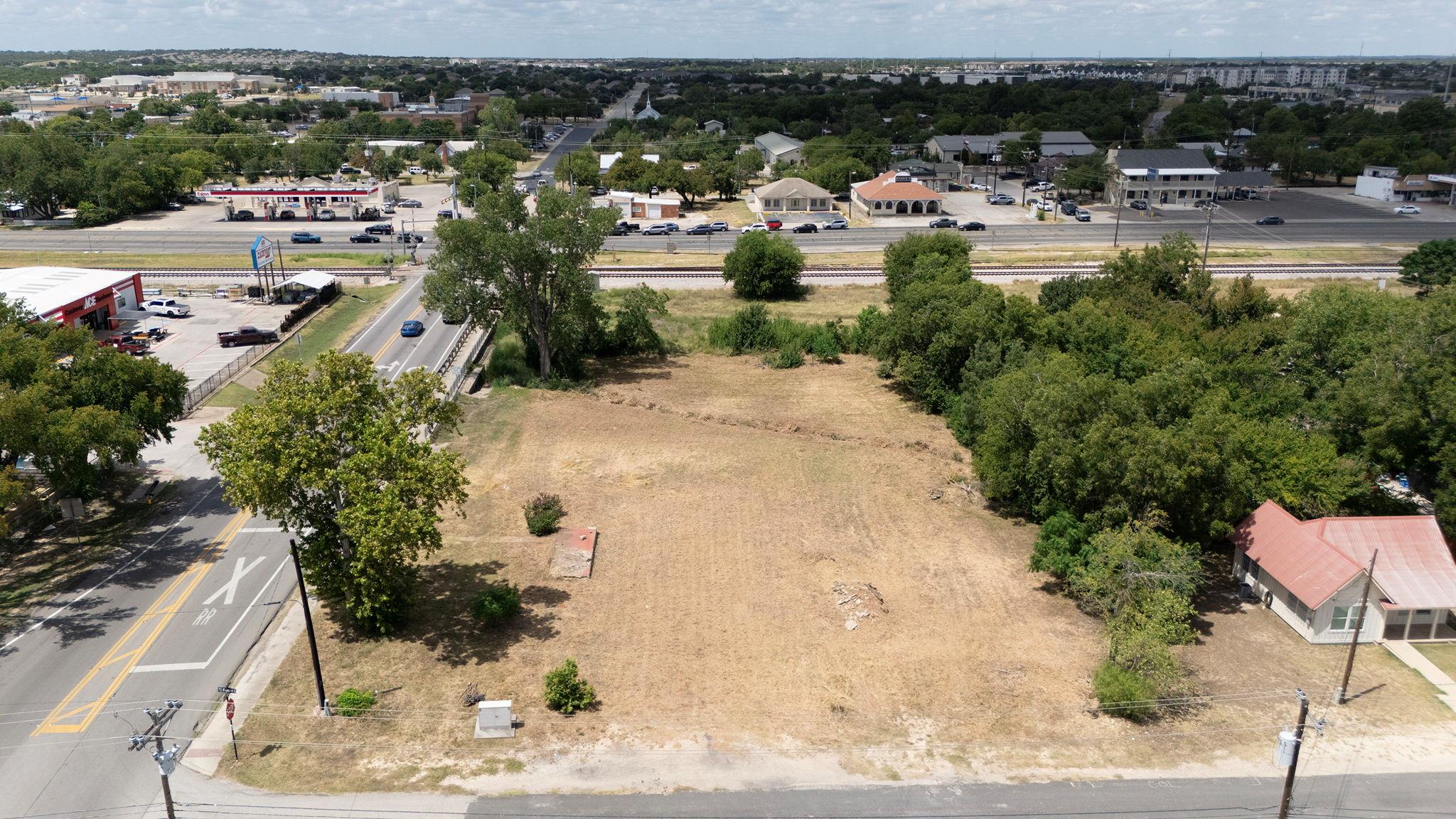 101 E South St, Leander, TX 78641