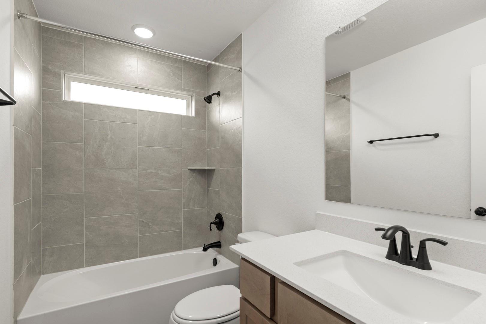 3717 Pin Oak Hills, Seguin, TX 78155