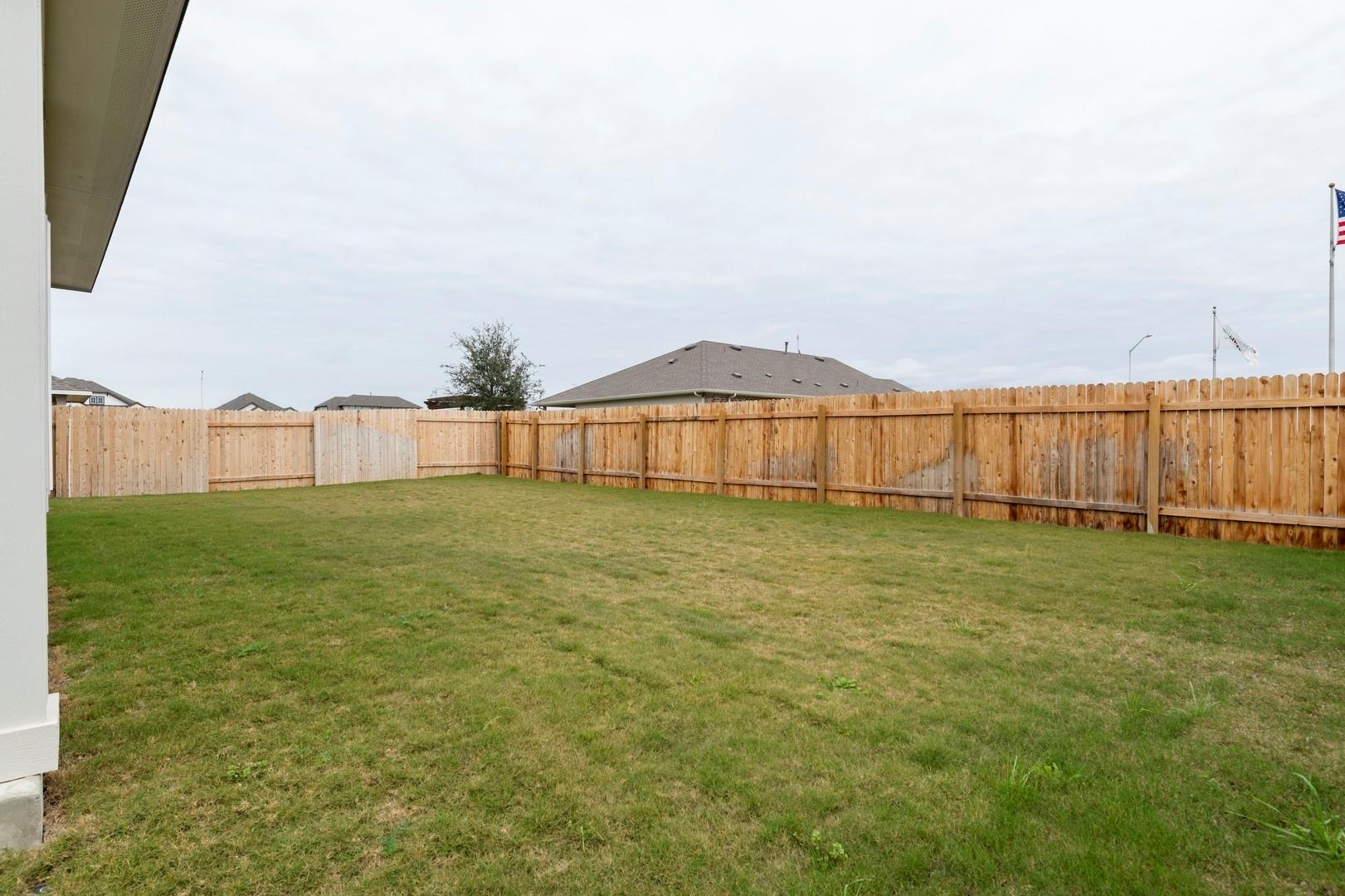 3717 Pin Oak Hills, Seguin, TX 78155