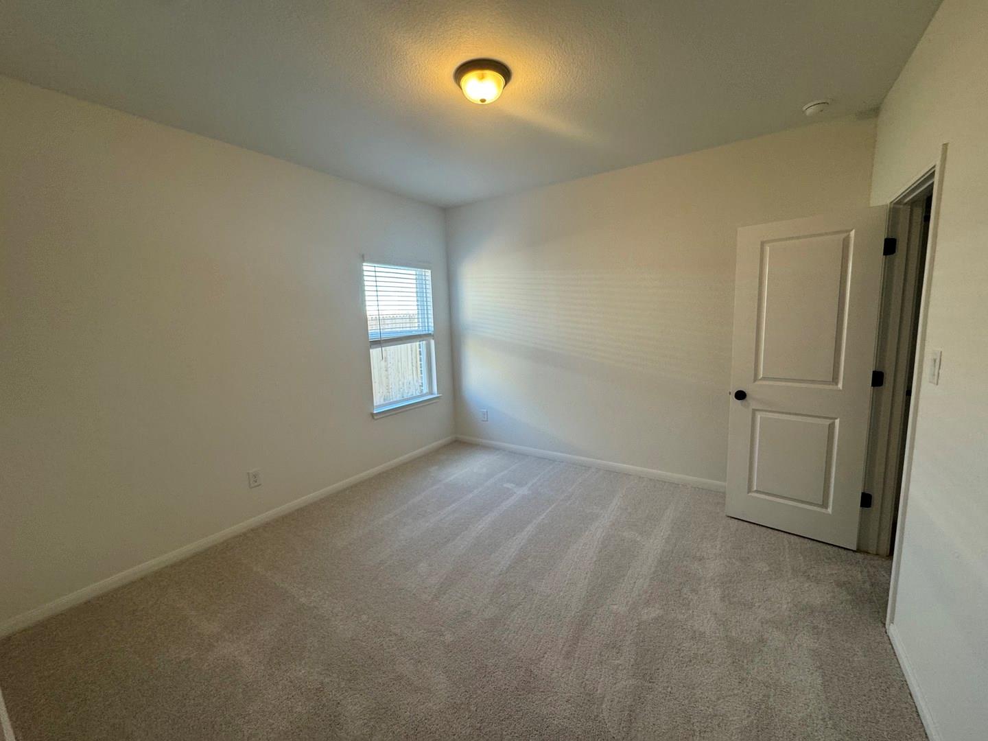 3717 Pin Oak Hills, Seguin, TX 78155