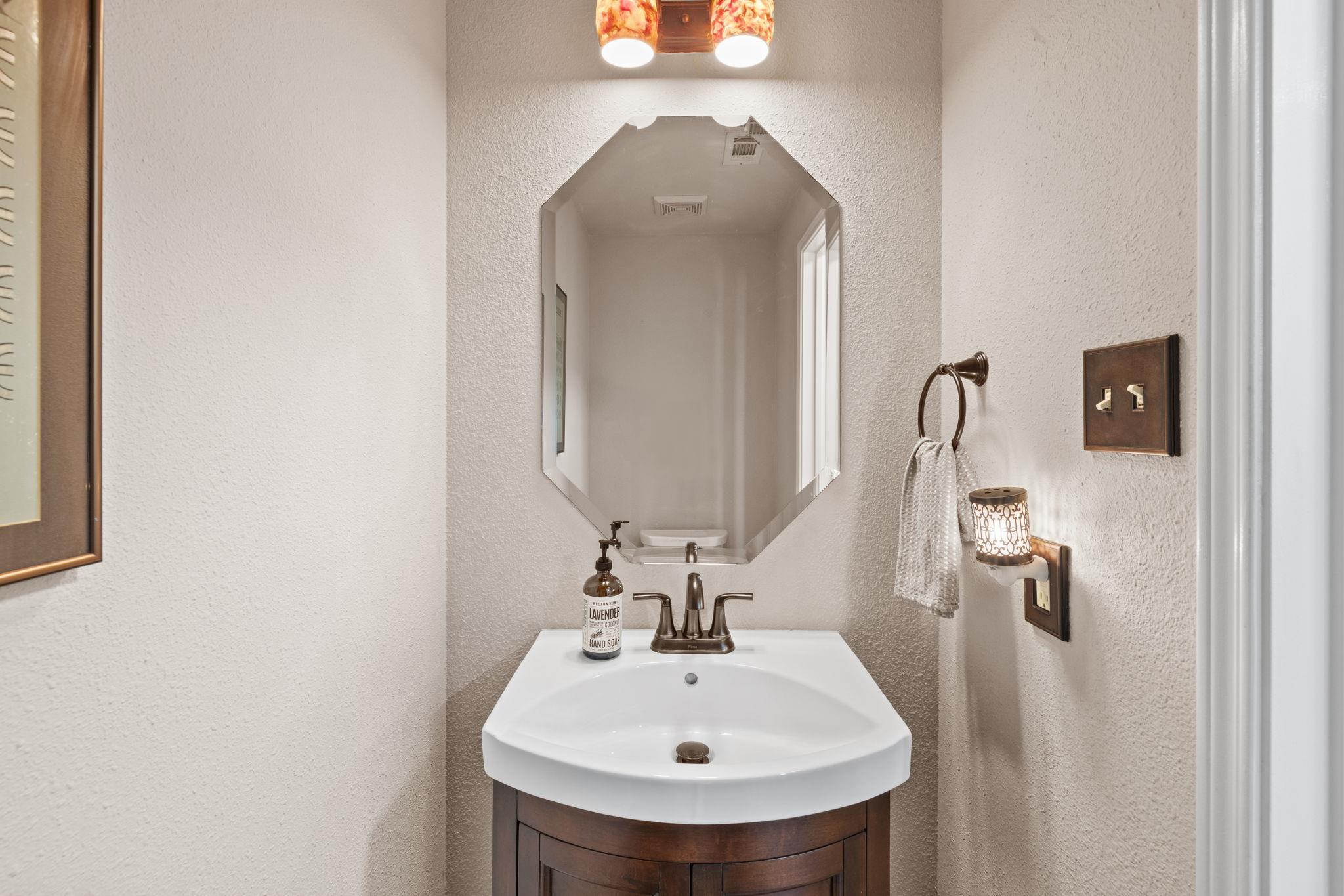 6804 Robert Dixon Dr, Austin, TX 78749