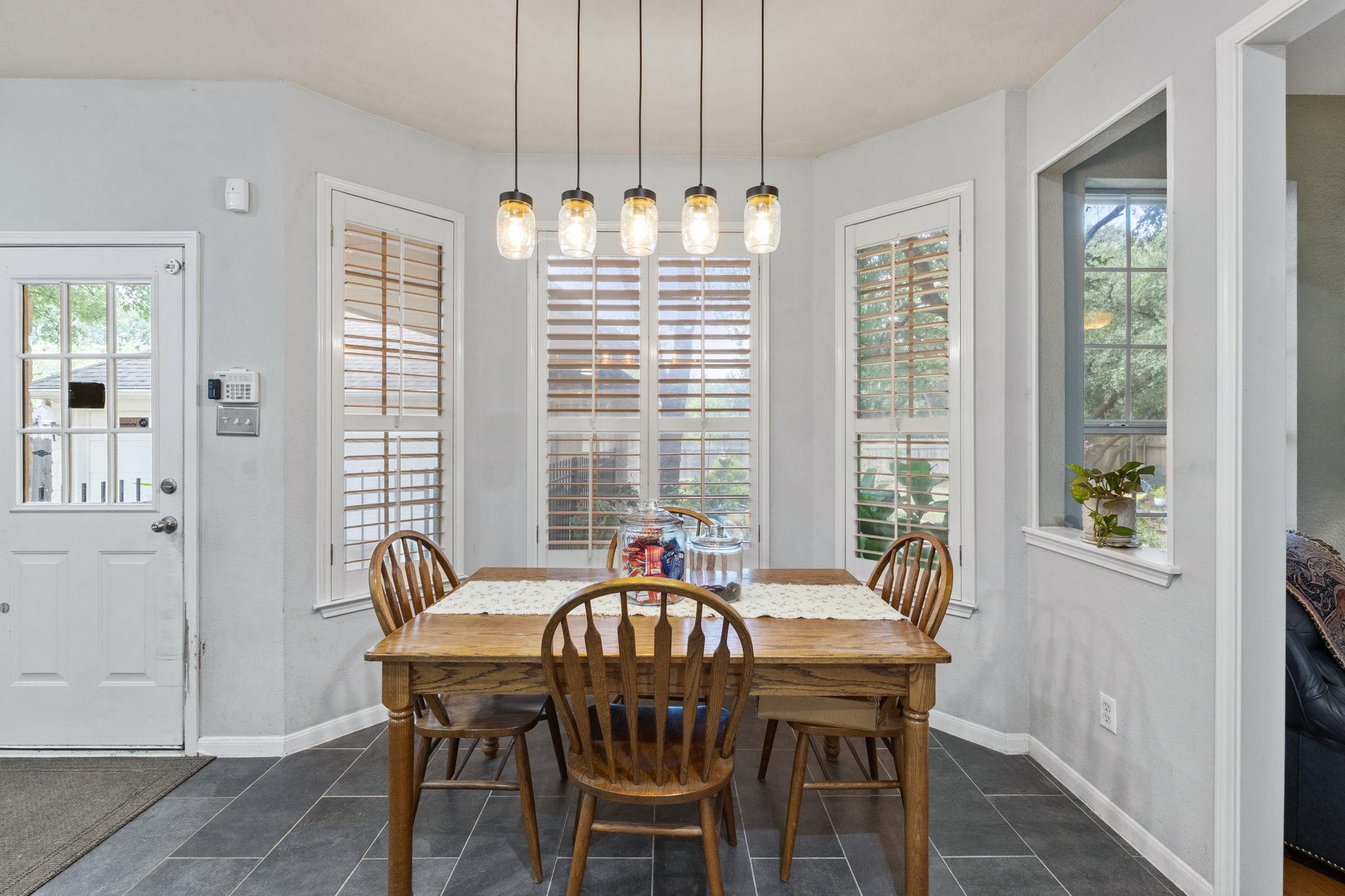 6804 Robert Dixon Dr, Austin, TX 78749