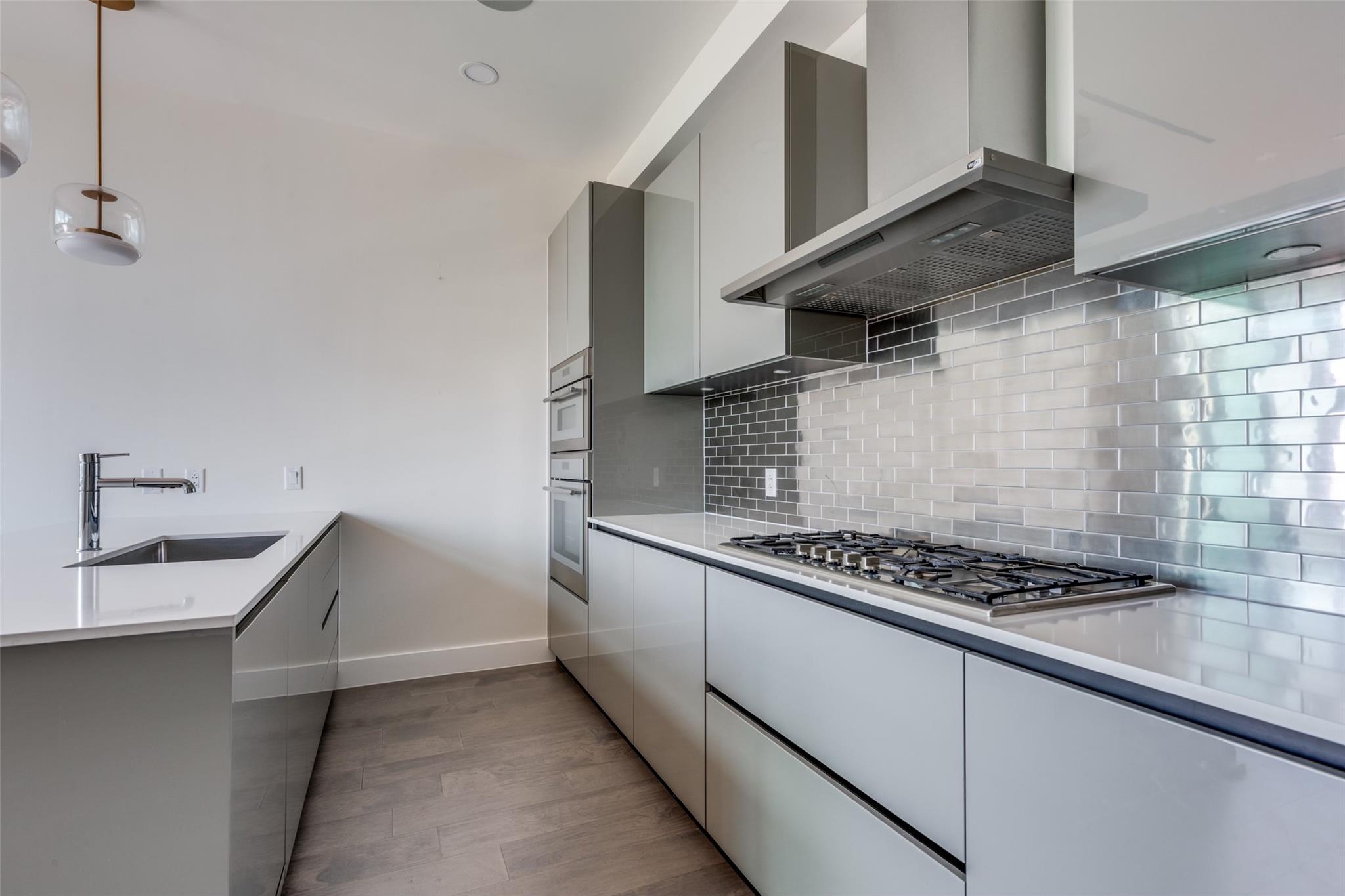 123 Lexington Ave # 1408, San Antonio, TX 78205