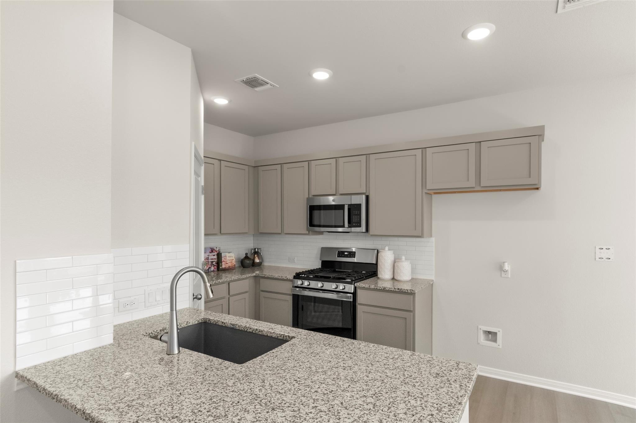 312 Witchhazel Way, San Marcos, TX 78666