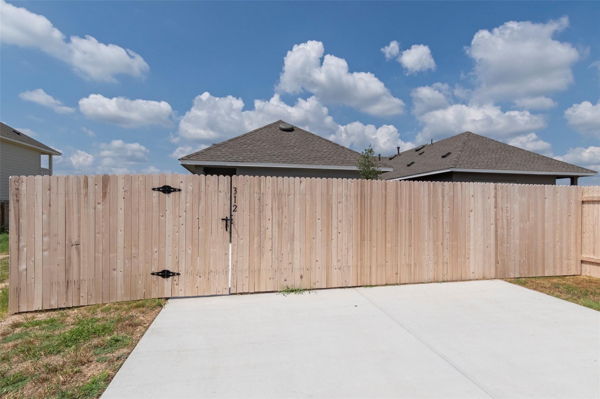 312 Witchhazel Way, San Marcos, TX 78666