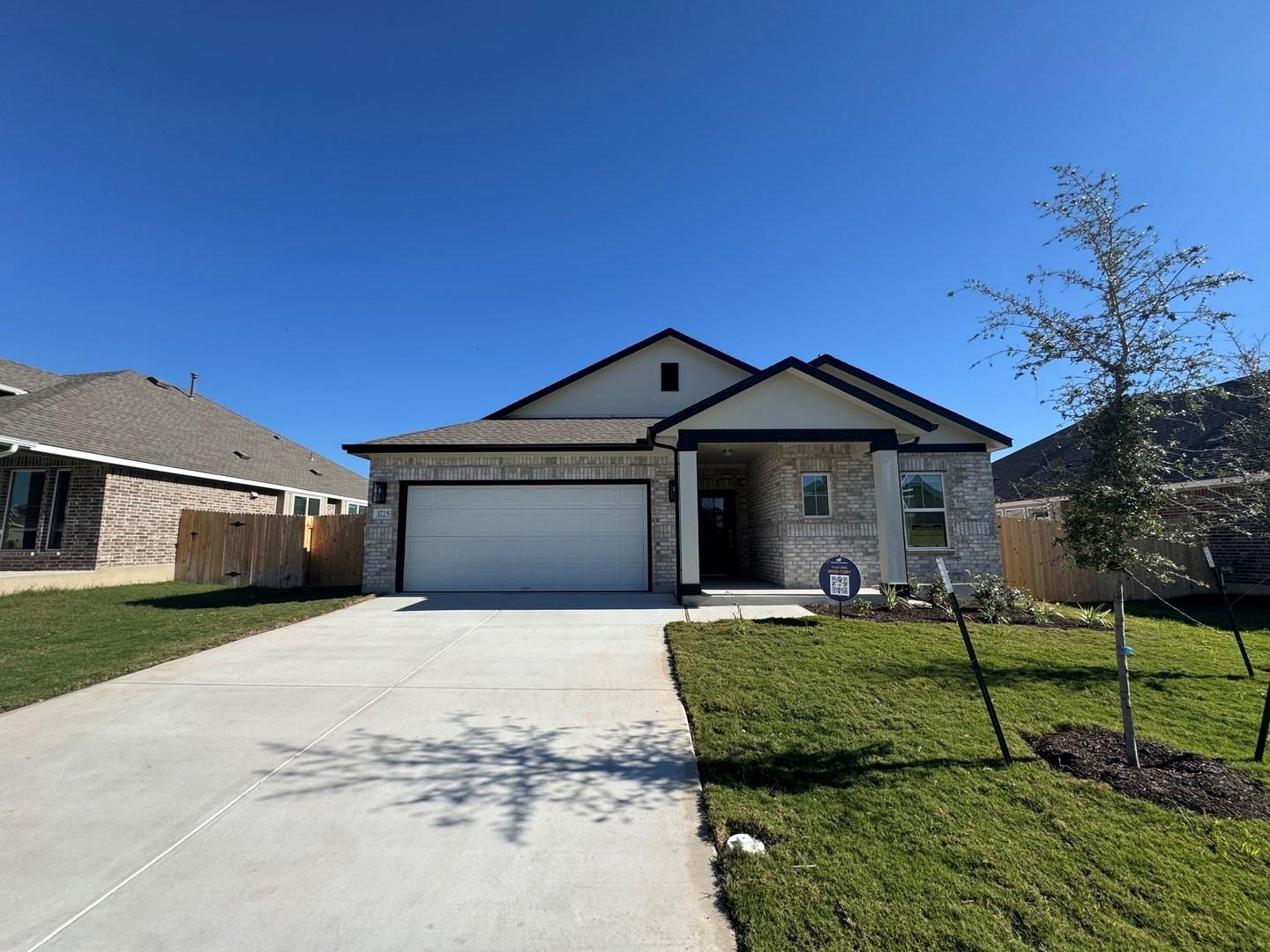 3725 Pin Oak Hills, Seguin, TX 78155