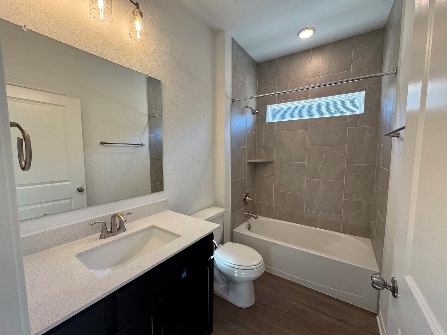 3725 Pin Oak Hills, Seguin, TX 78155