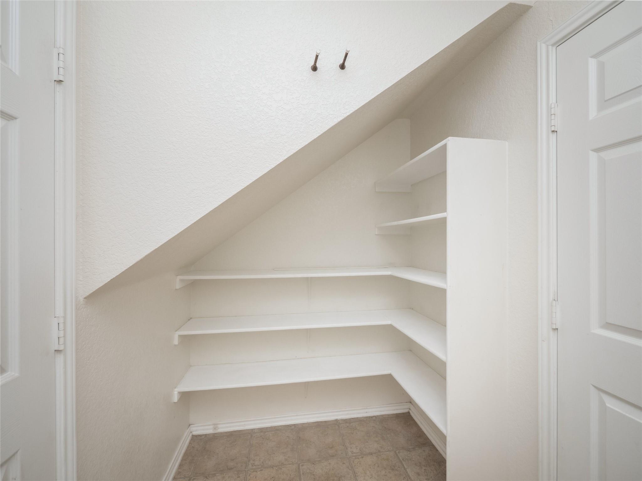 141 Clover Cv, Kyle, TX 78640