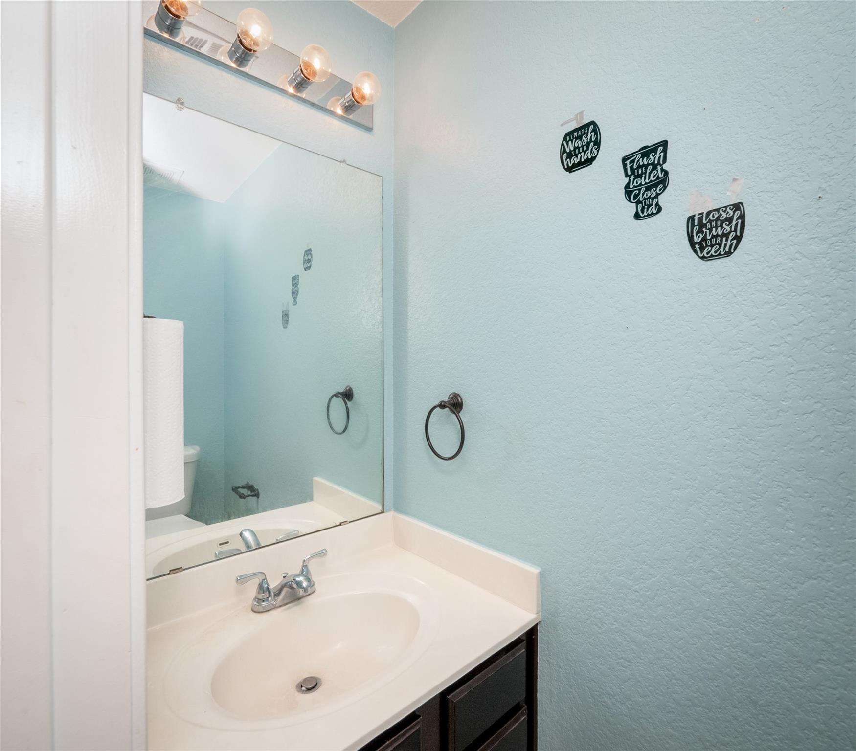 141 Clover Cv, Kyle, TX 78640