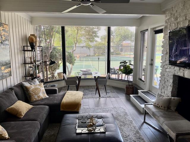 102 World Of Tennis Sq, Austin, TX 78738