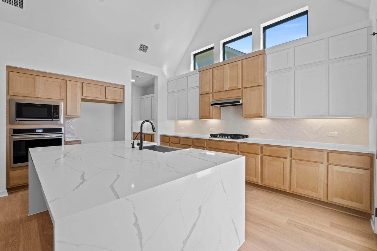 9501 Boathouse Dr, Austin, TX 78744