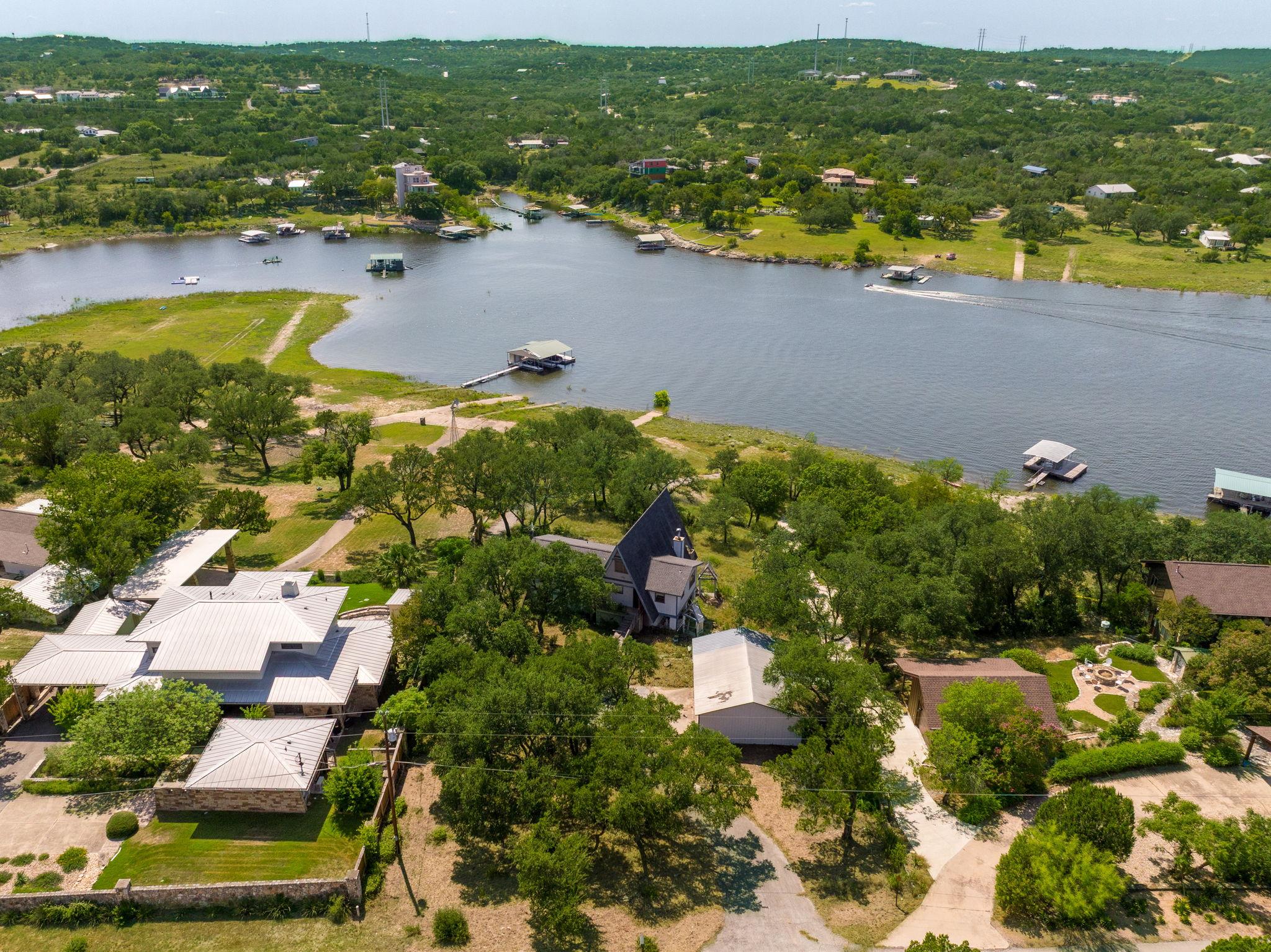 19625 Lakehurst Loop, Spicewood, TX 78669