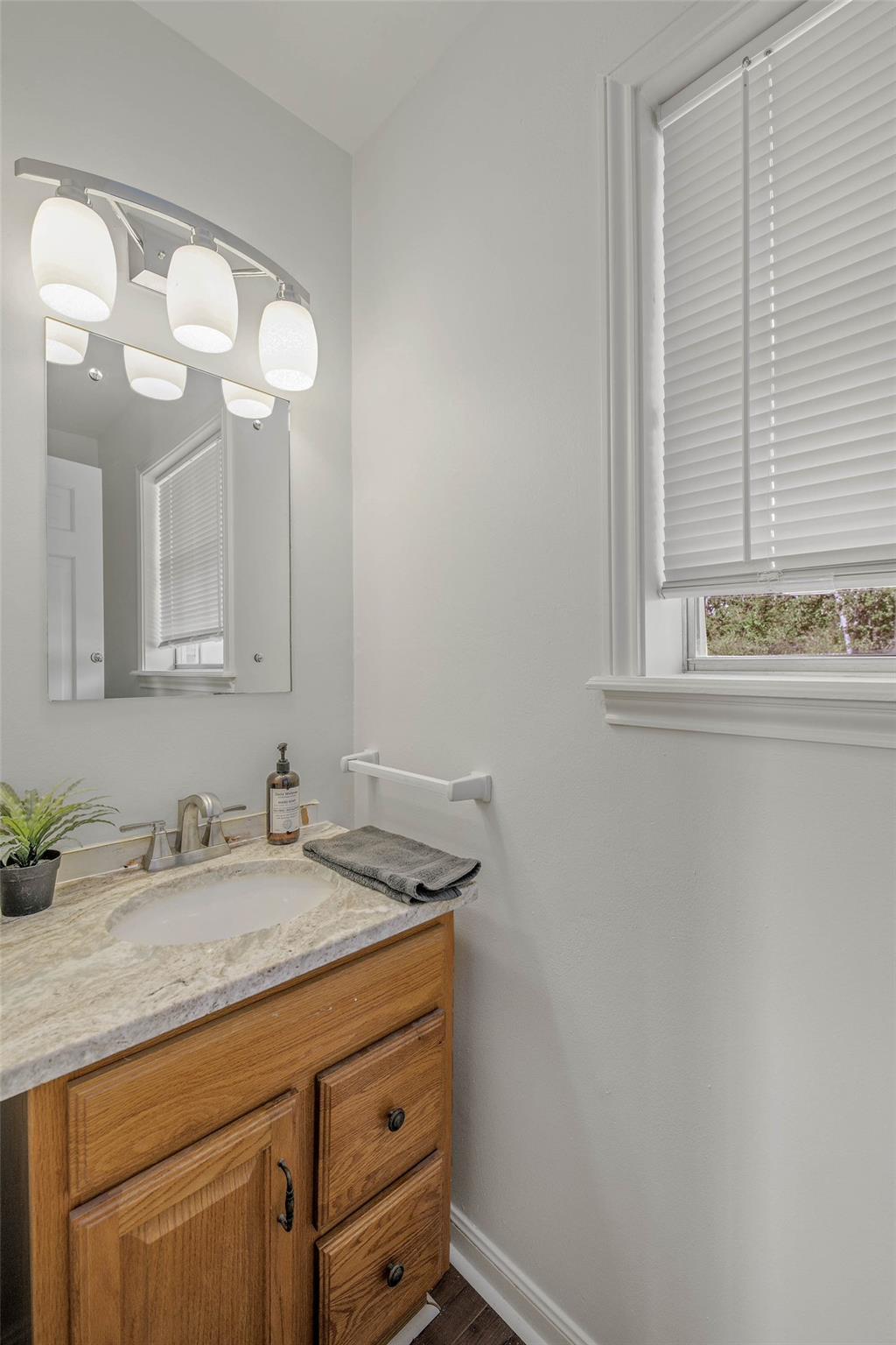 1403 Post Oak Cir, College Station, TX 77840