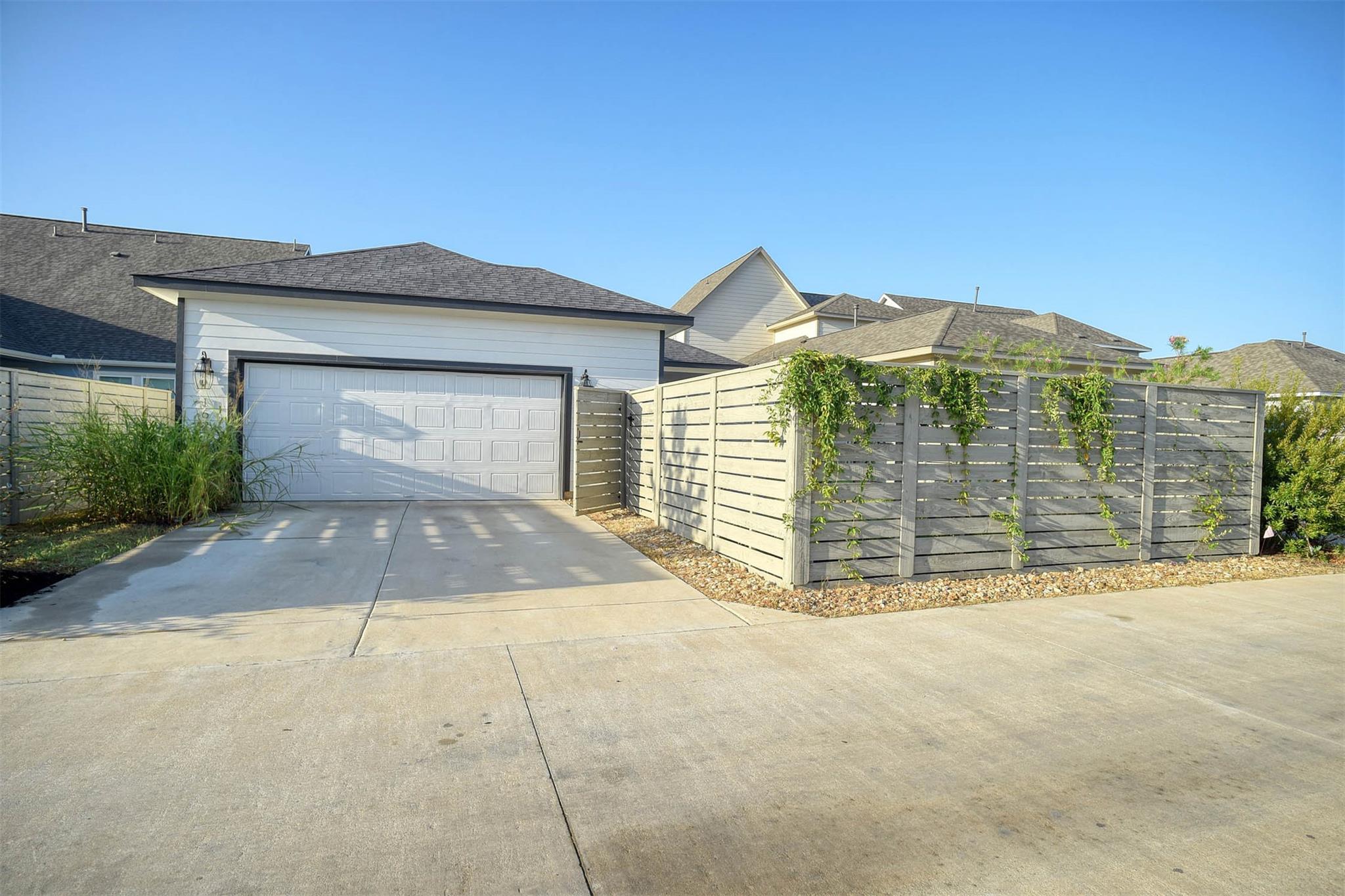 162 Adelton Blvd, Bastrop, TX 78602