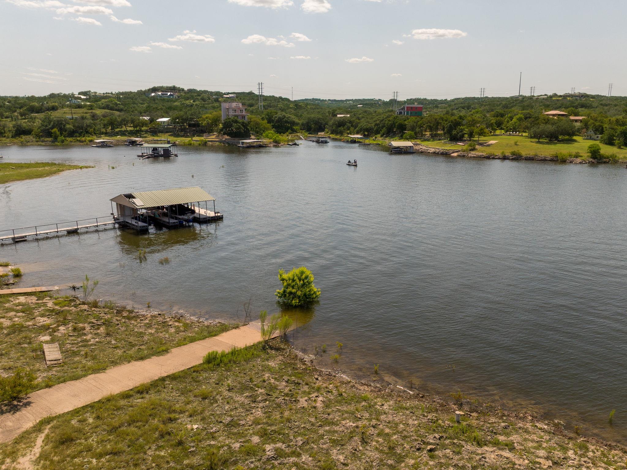 19625 Lakehurst Loop, Spicewood, TX 78669