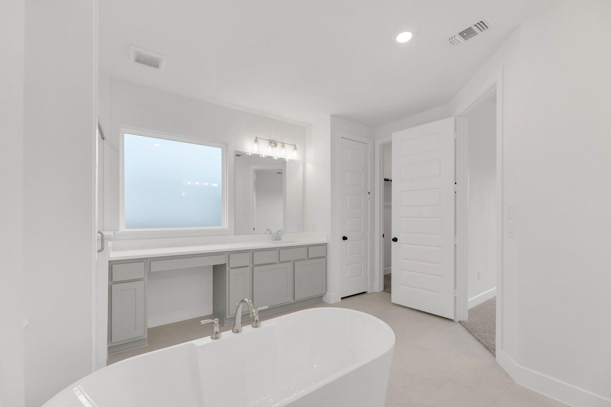 173 Montecilo Dr, Liberty Hill, TX 78642