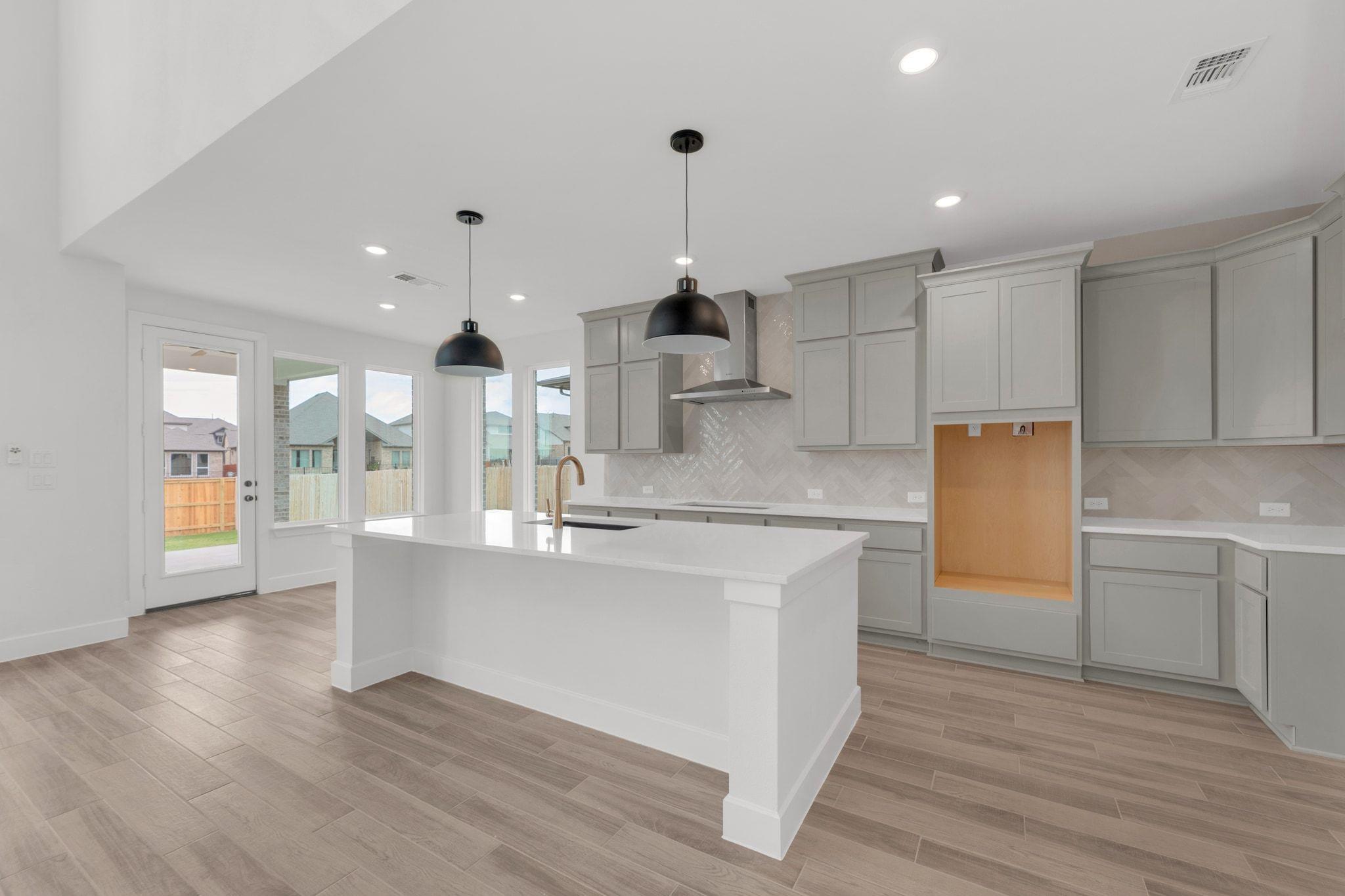 173 Montecilo Dr, Liberty Hill, TX 78642