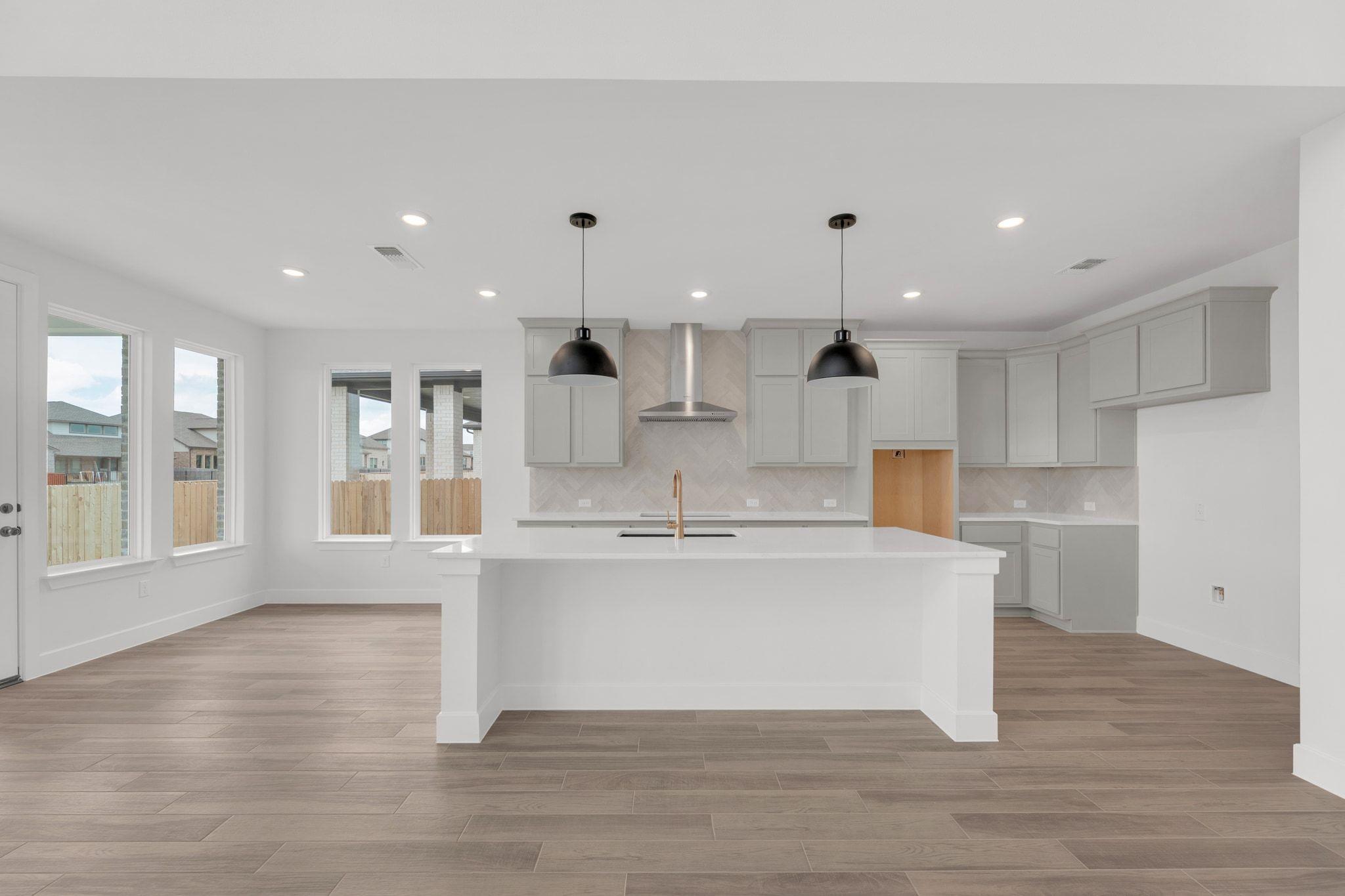 173 Montecilo Dr, Liberty Hill, TX 78642