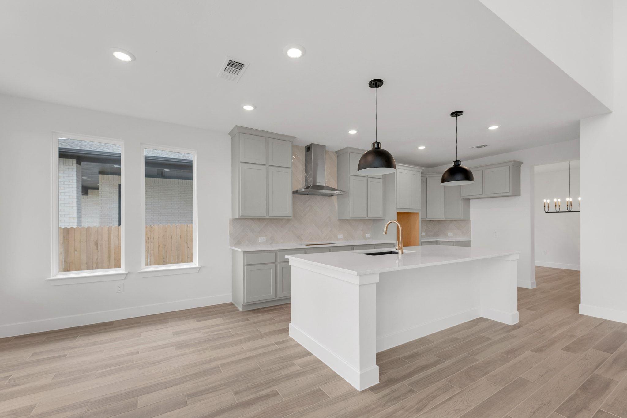 173 Montecilo Dr, Liberty Hill, TX 78642