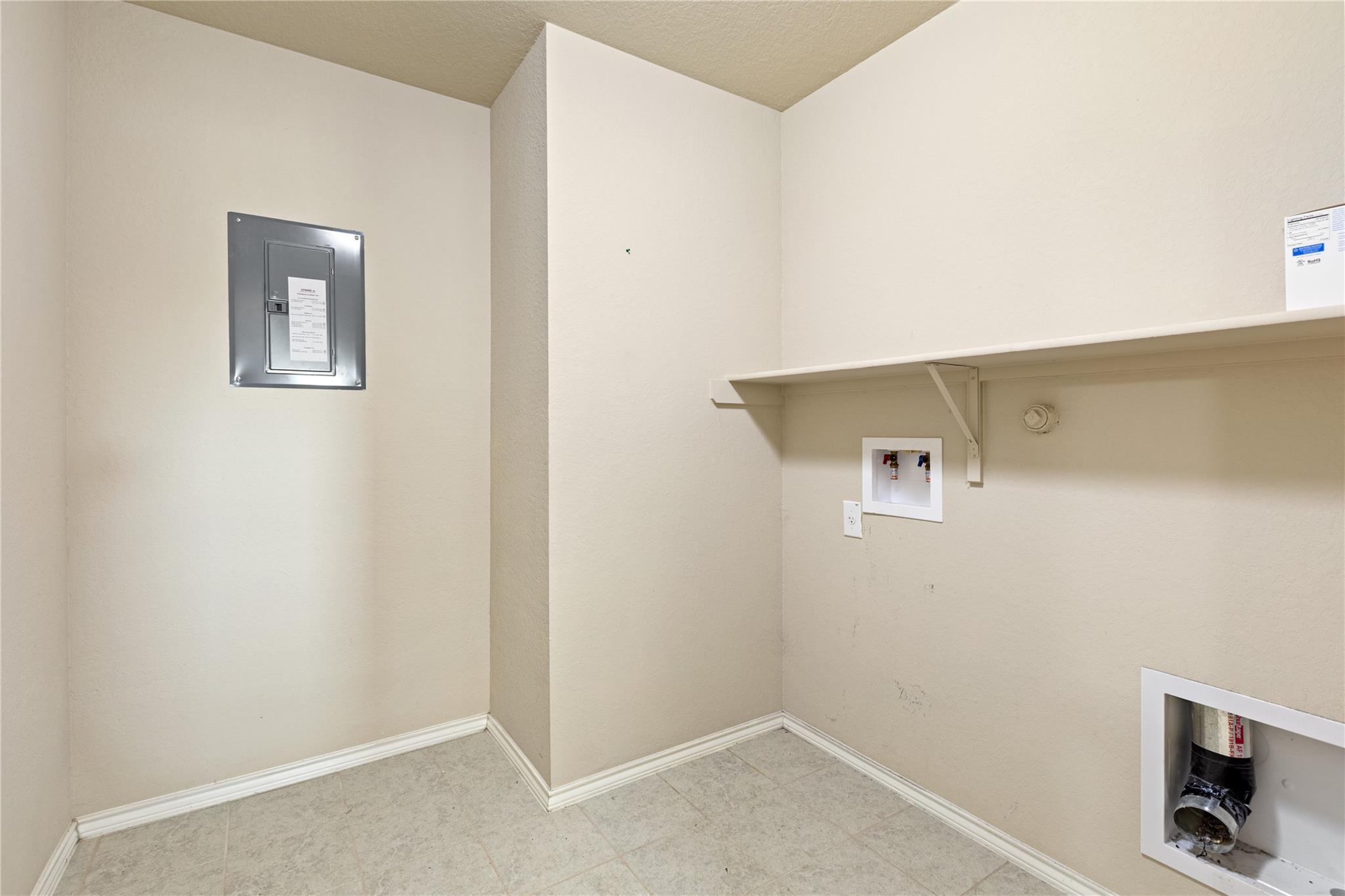 1517 Birmingham Dr, Seguin, TX 78155