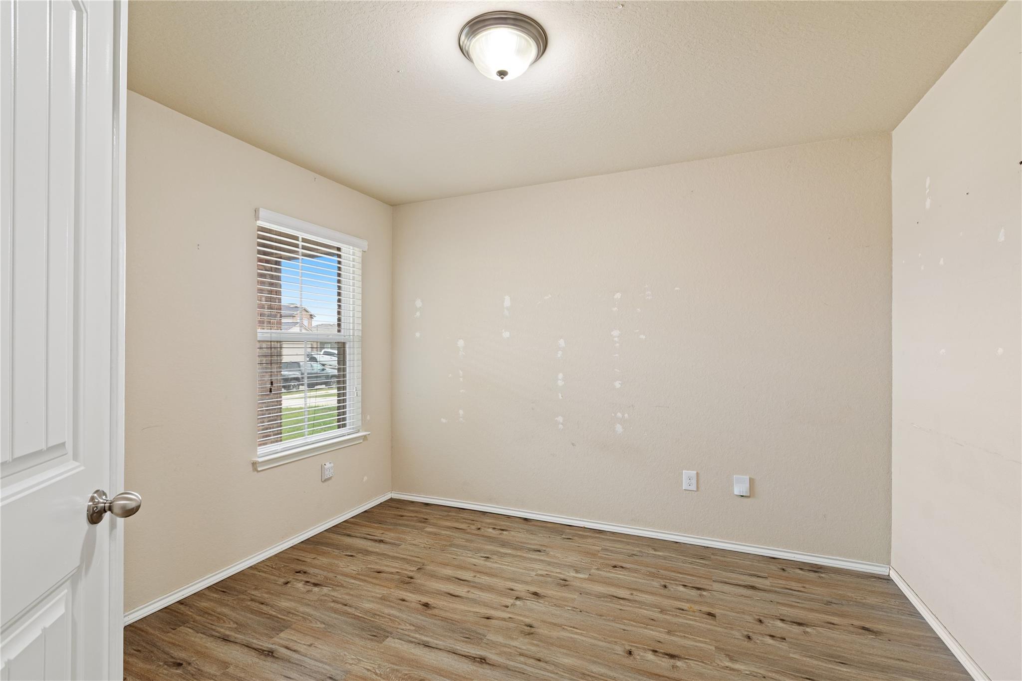 1517 Birmingham Dr, Seguin, TX 78155