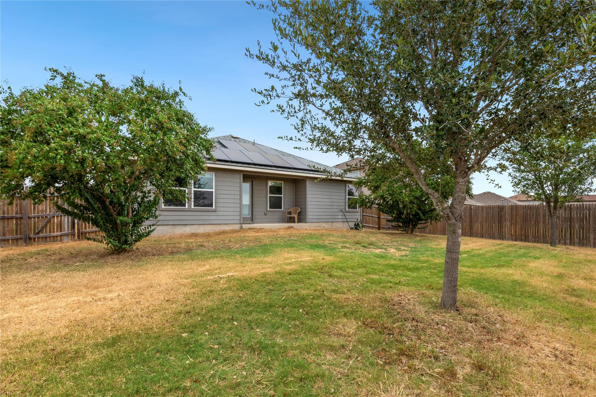 1517 Birmingham Dr, Seguin, TX 78155