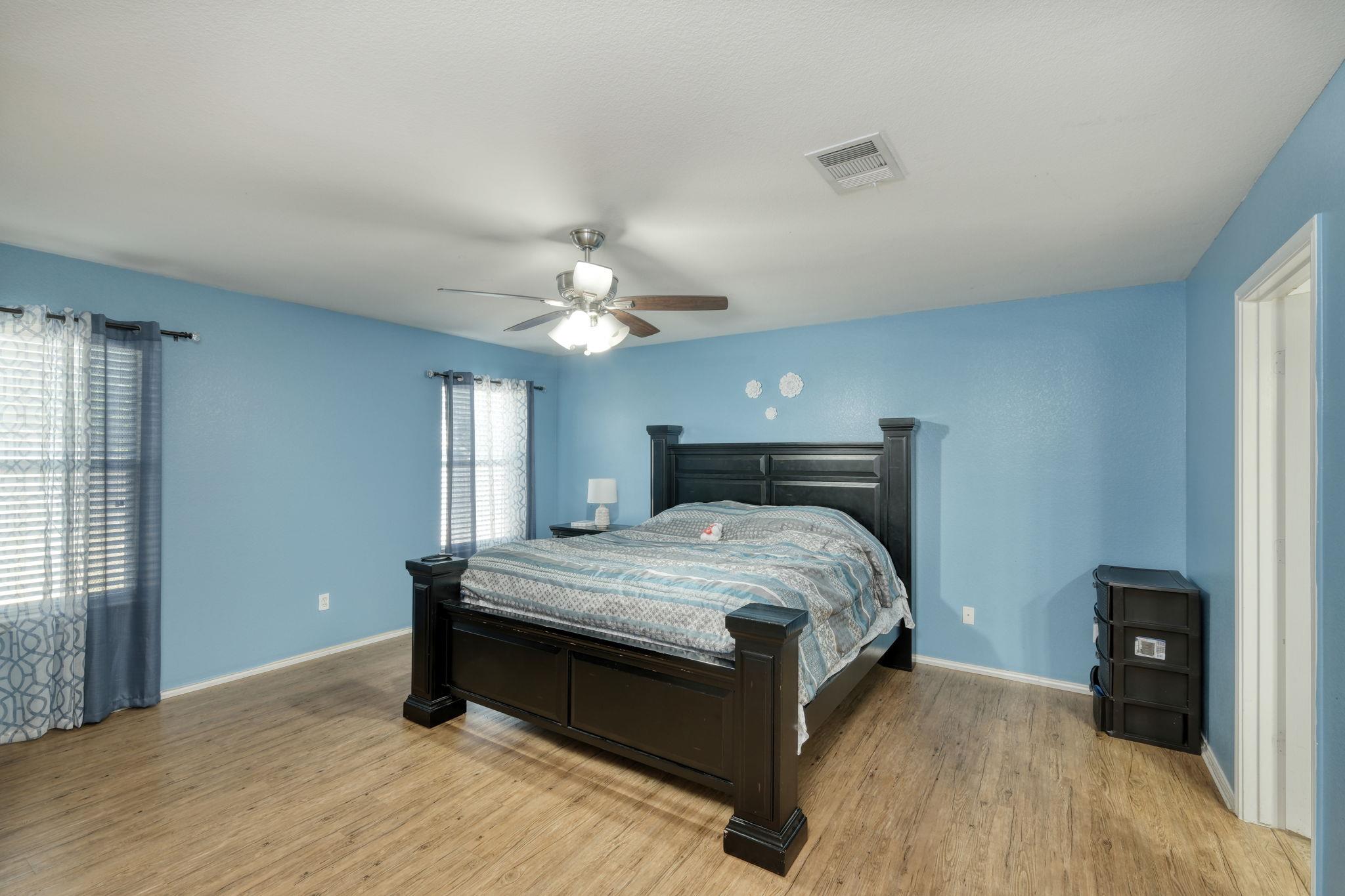 211 Vallecito Dr, Georgetown, TX 78626