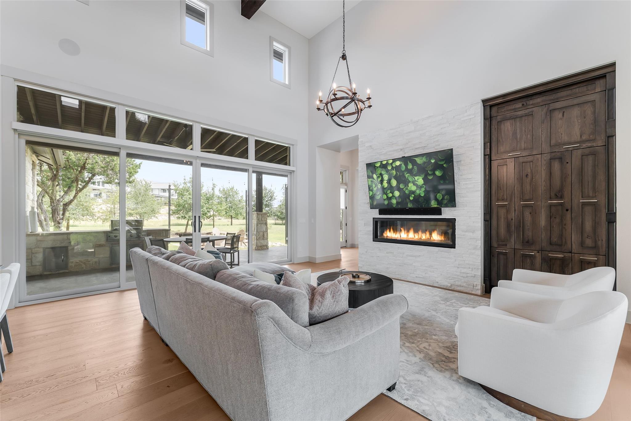 18601 Flying J Blvd, Spicewood, TX 78669