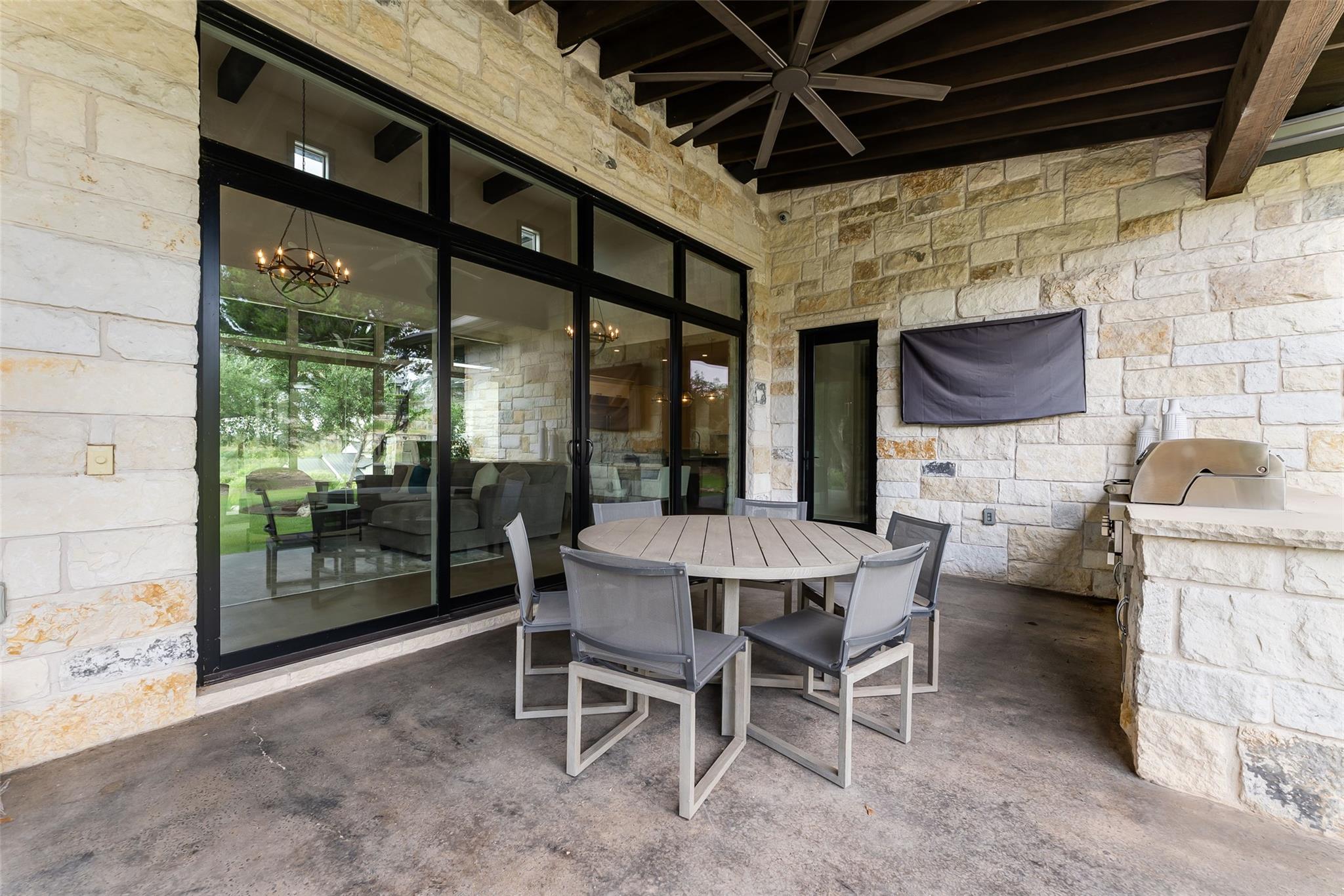 18601 Flying J Blvd, Spicewood, TX 78669