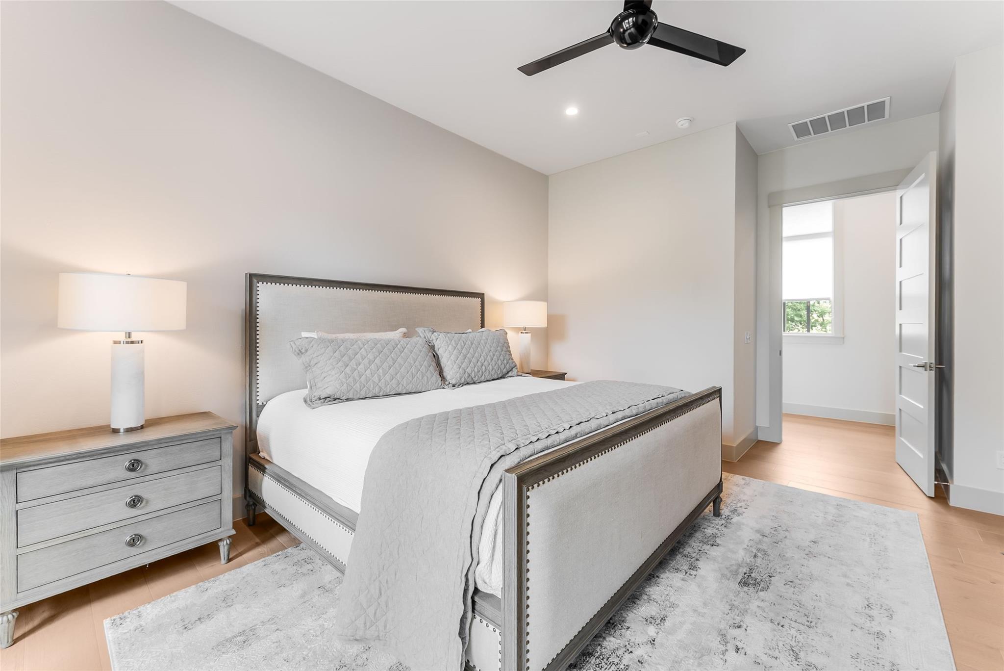 18601 Flying J Blvd, Spicewood, TX 78669