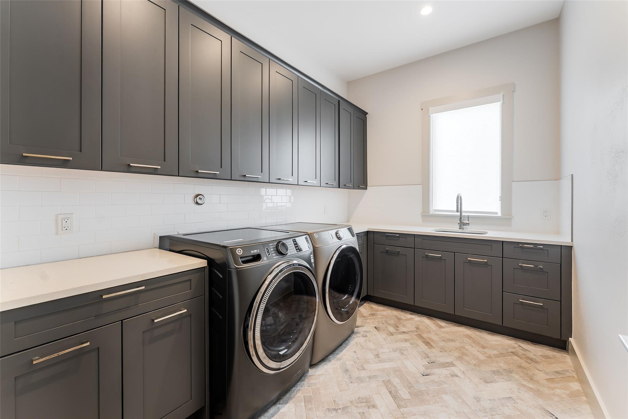 18601 Flying J Blvd, Spicewood, TX 78669