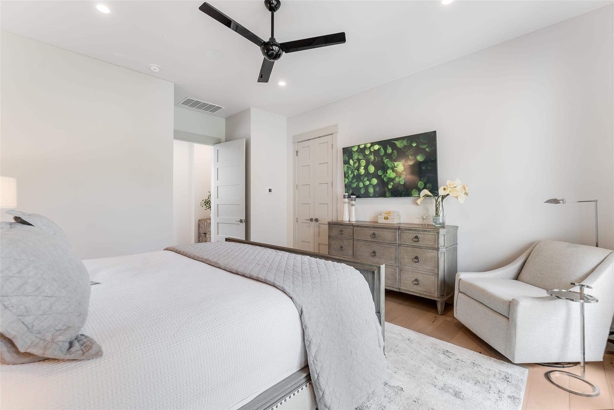 18601 Flying J Blvd, Spicewood, TX 78669