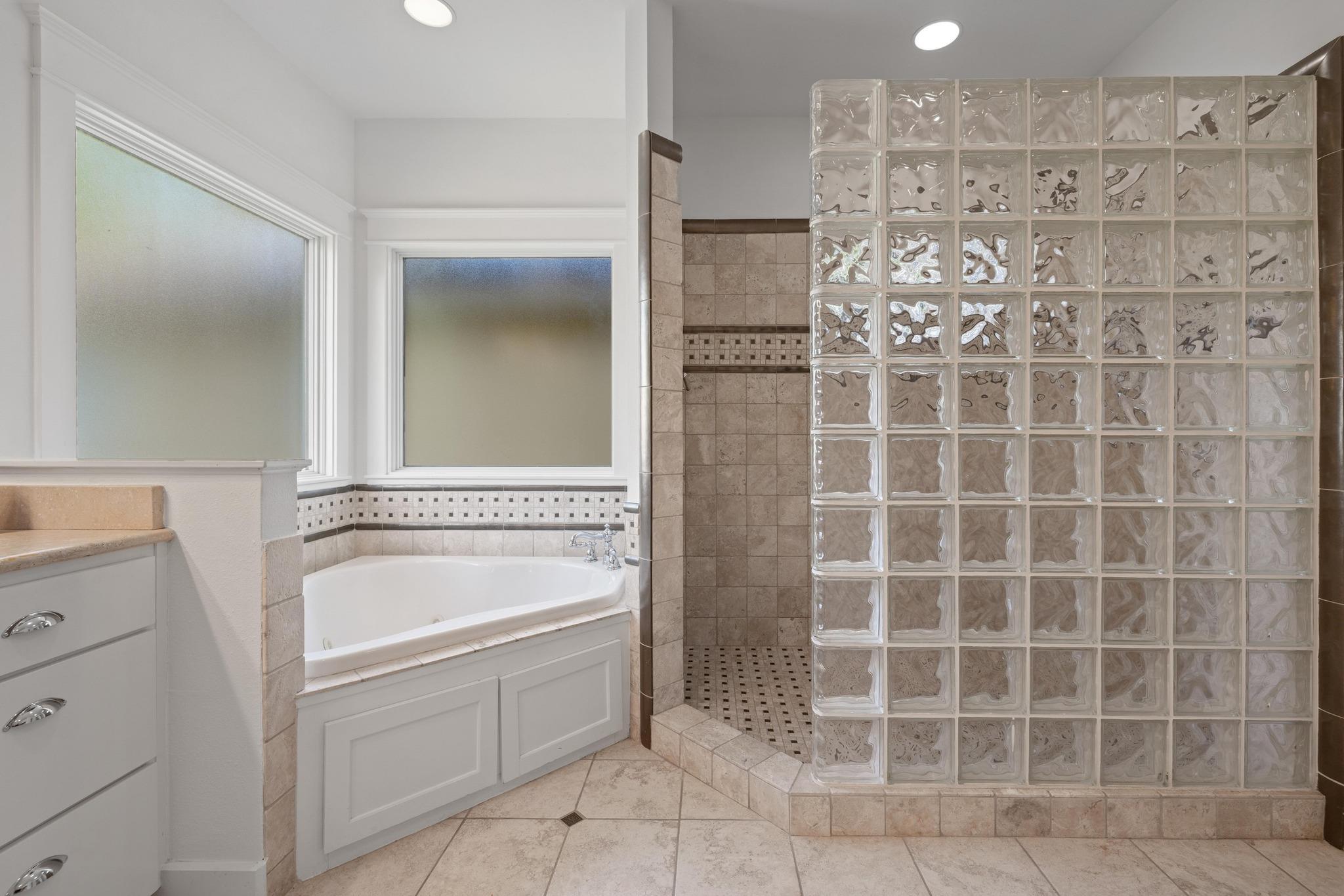 1106 Maufrais St, Austin, TX 78703