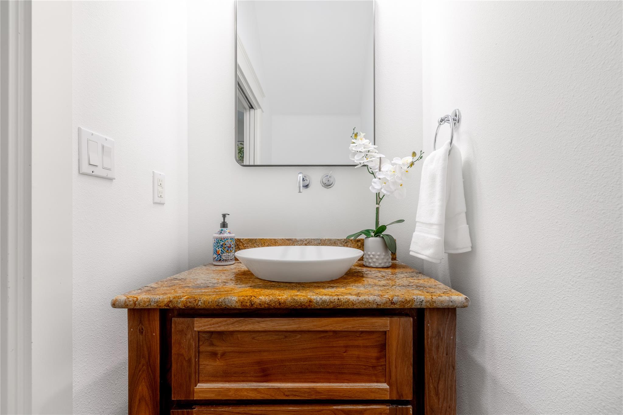 1106 Maufrais St, Austin, TX 78703