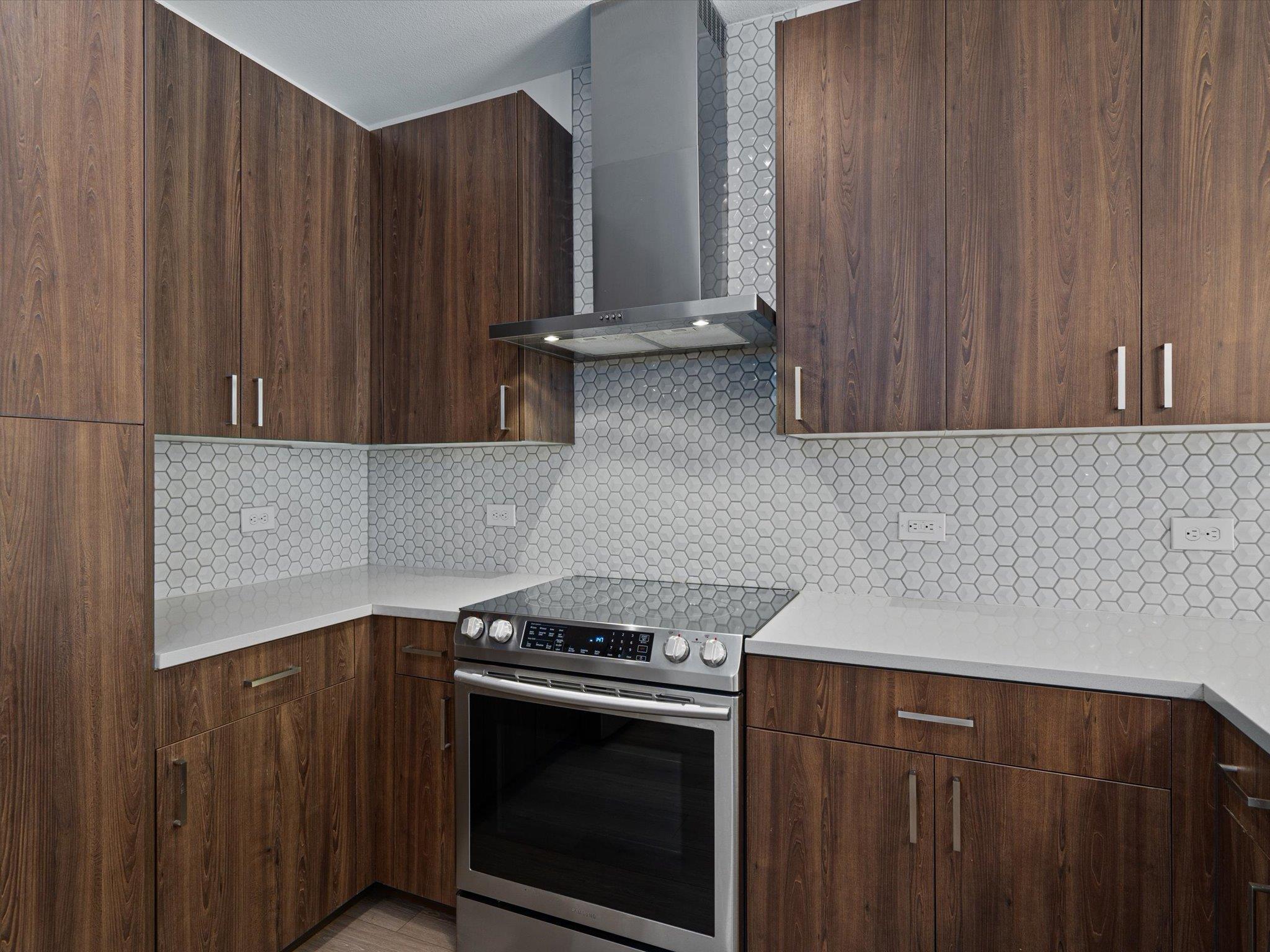 2213 Poquito St # 122, Austin, TX 78722