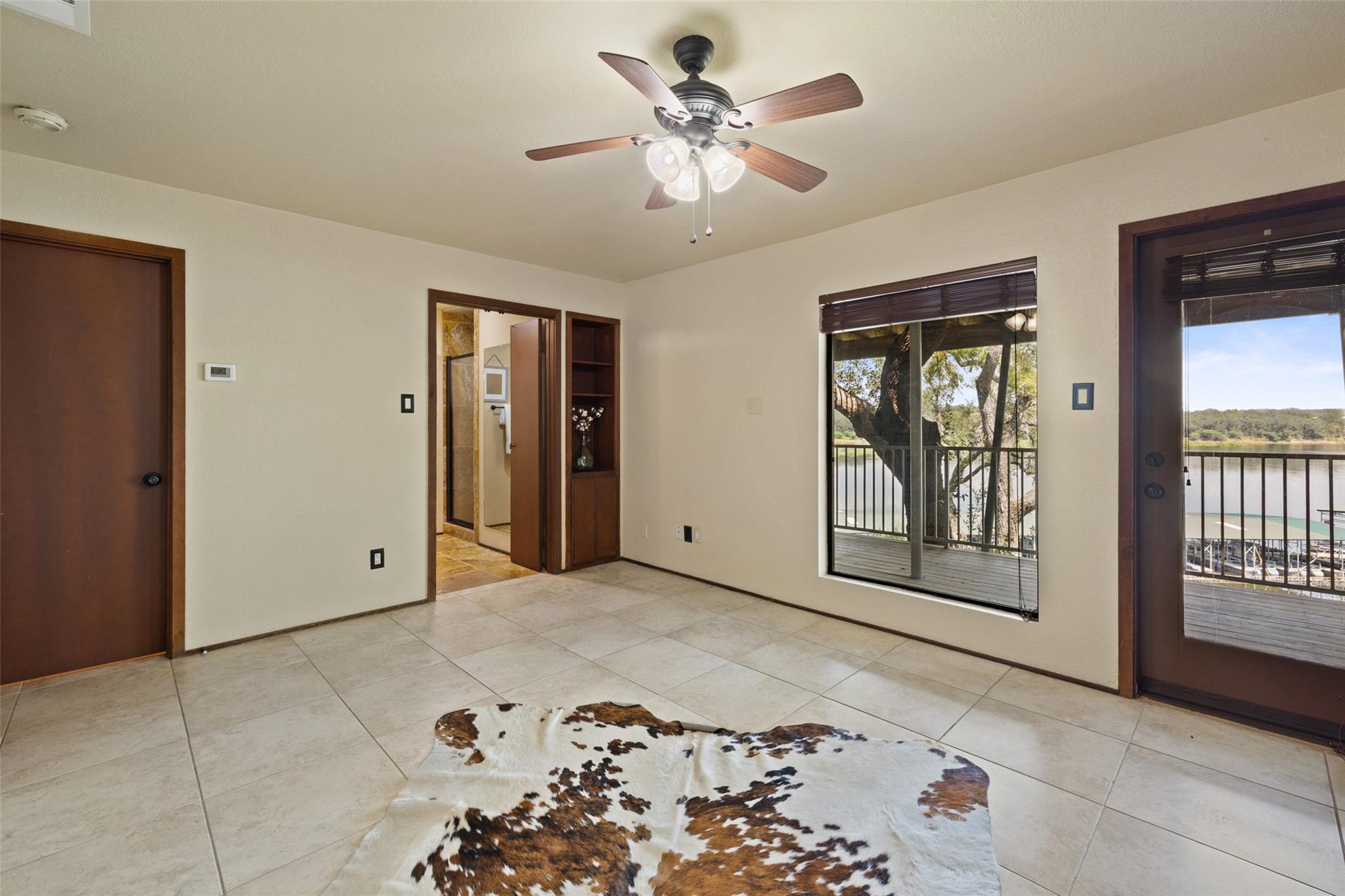 508 Harbor Dr # 5, Spicewood, TX 78669