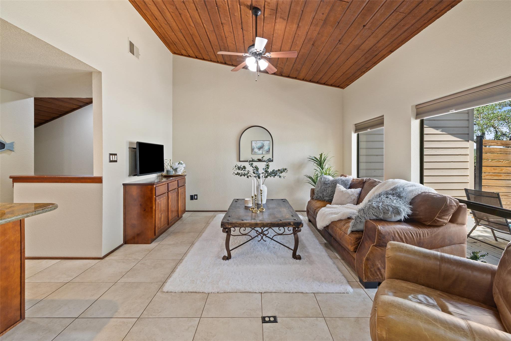 508 Harbor Dr # 5, Spicewood, TX 78669