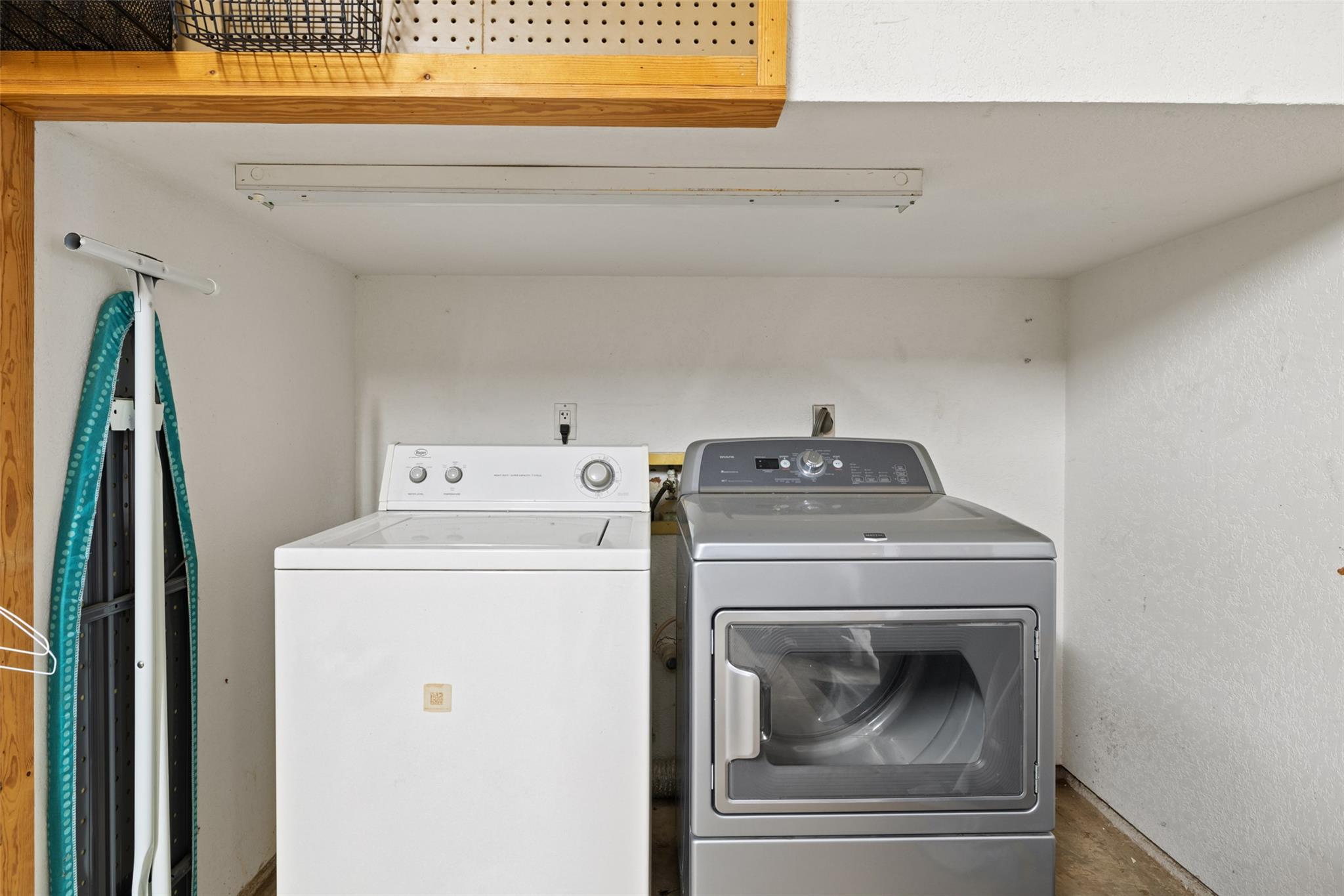 508 Harbor Dr # 5, Spicewood, TX 78669