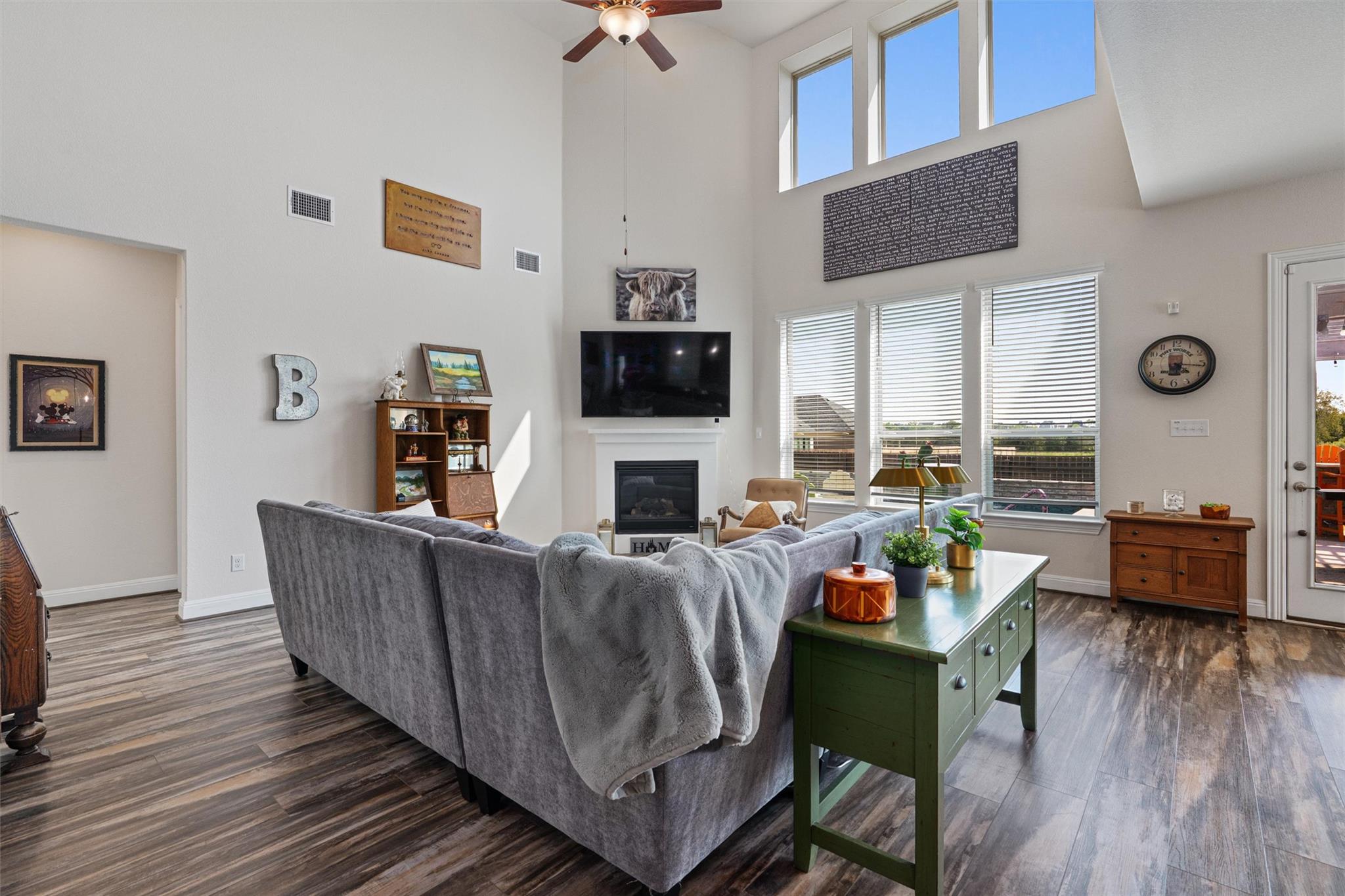 5805 Monrovia Ln, Pflugerville, TX 78660