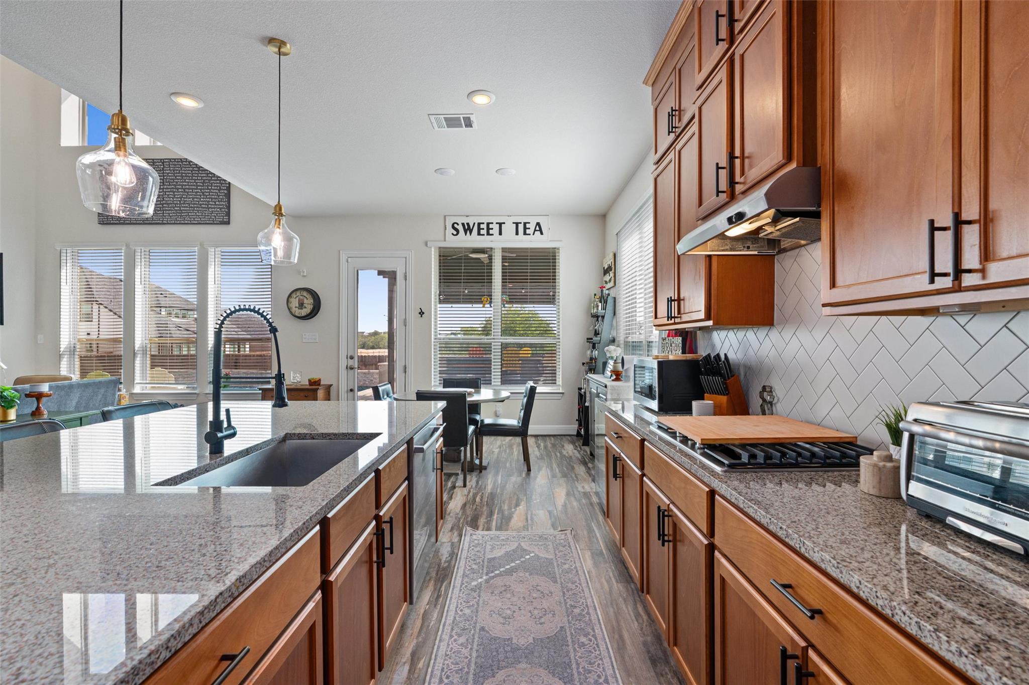 5805 Monrovia Ln, Pflugerville, TX 78660