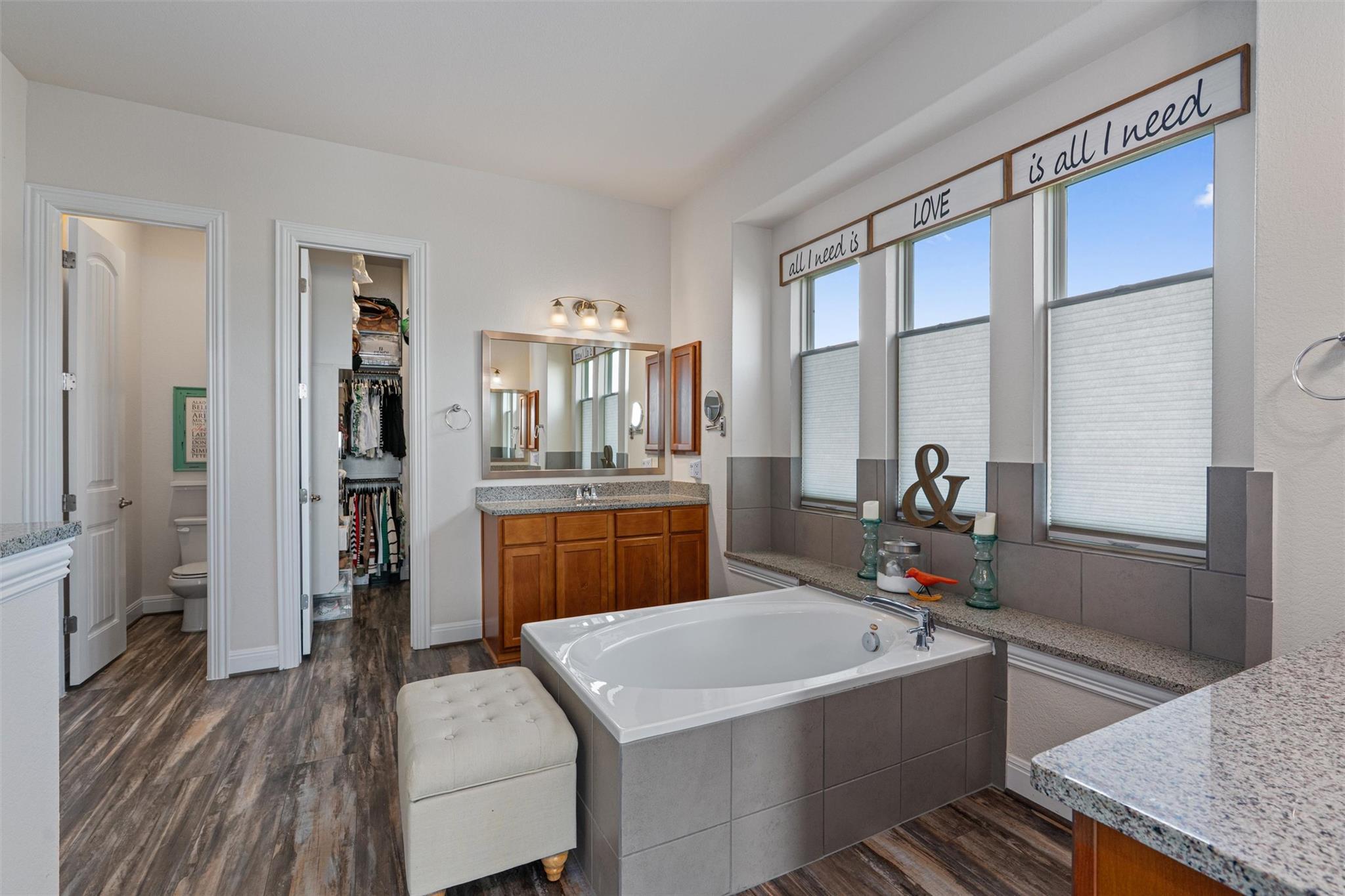 5805 Monrovia Ln, Pflugerville, TX 78660