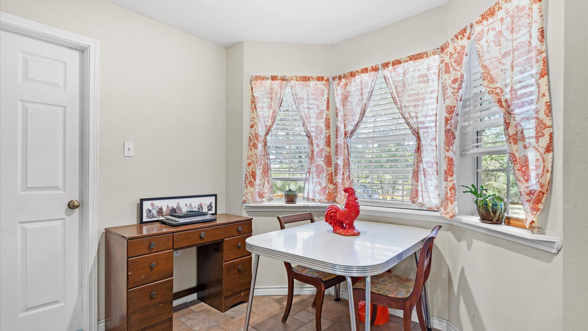 689 Abels Way, Canyon Lake, TX 78133