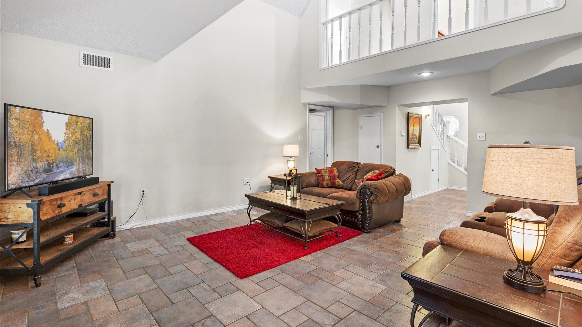 689 Abels Way, Canyon Lake, TX 78133