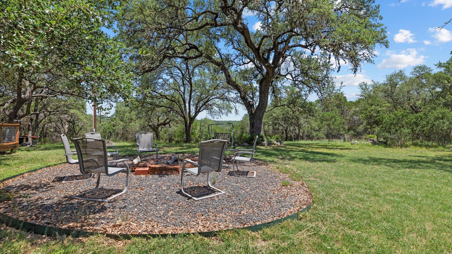 689 Abels Way, Canyon Lake, TX 78133